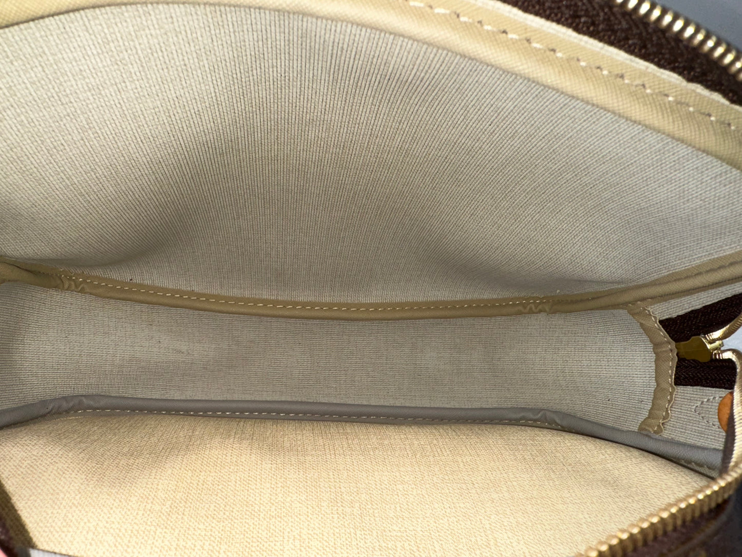 Louis Vuitton Reporter PM