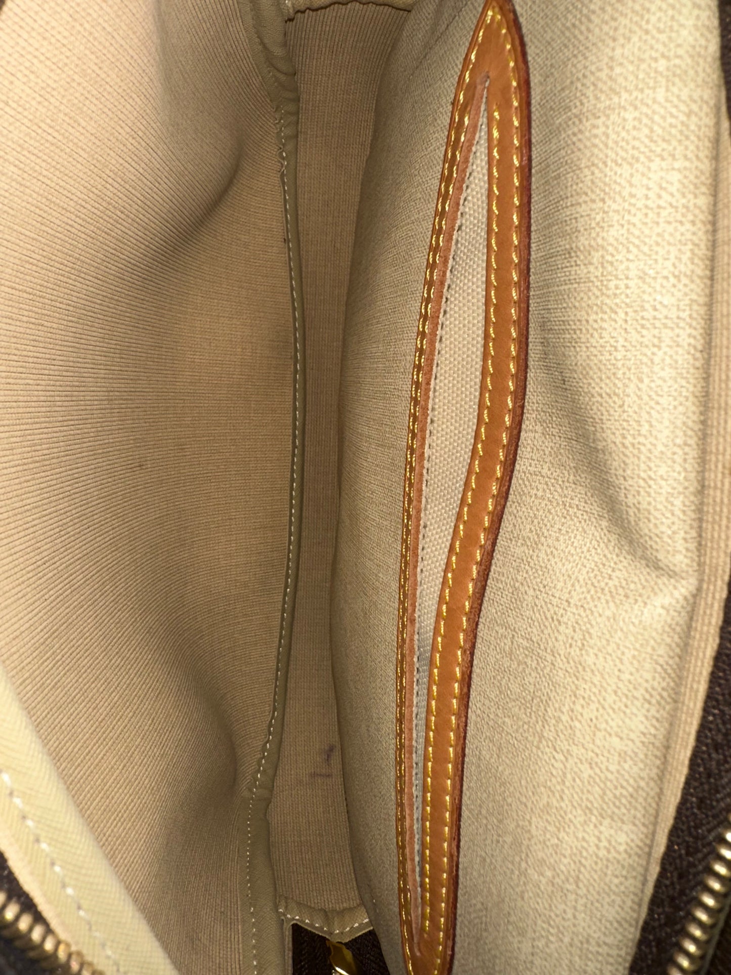 Louis Vuitton Reporter PM