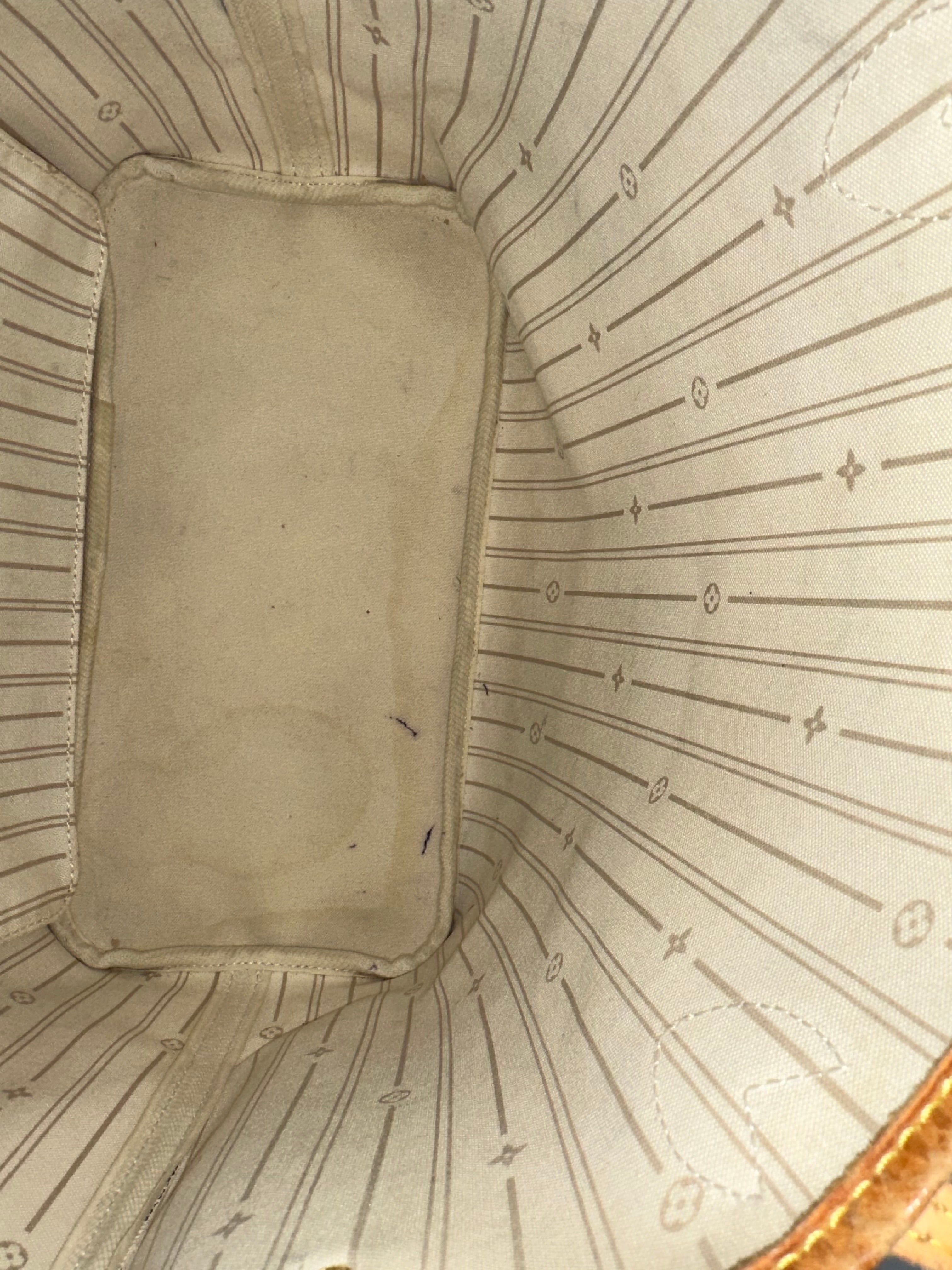 Louis Vuitton Neverfull MM Azur