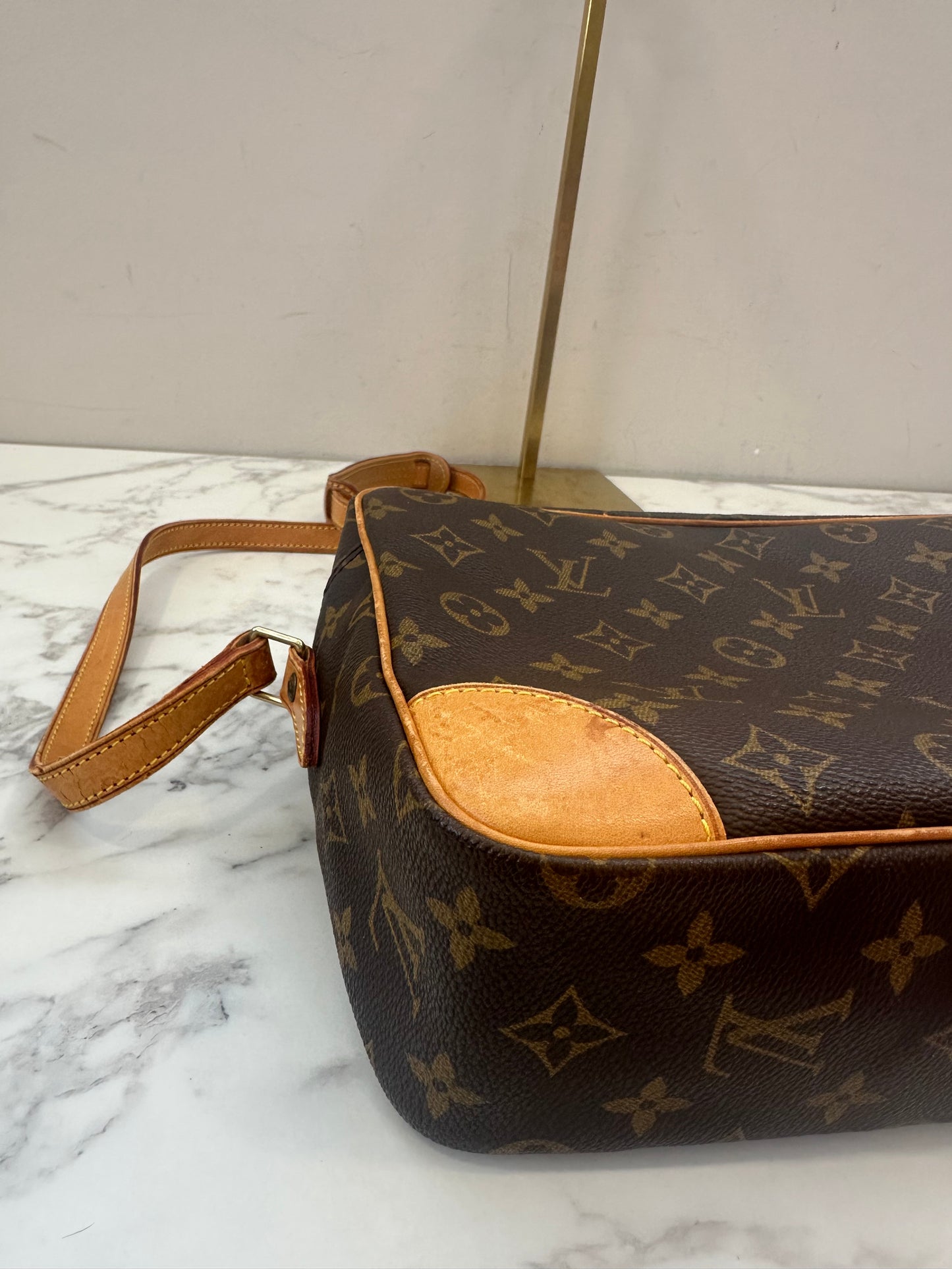 Louis Vuitton Trocadero 30