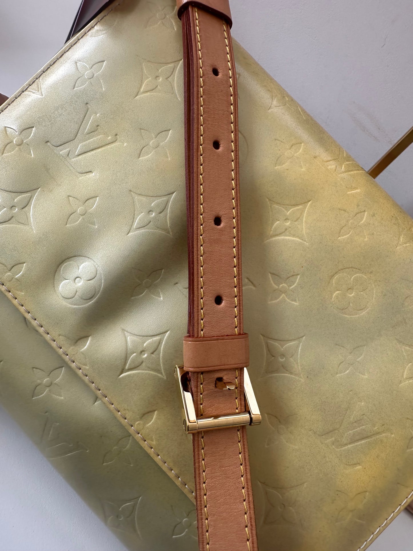 Louis Vuitton Vernis Gold Shoulder