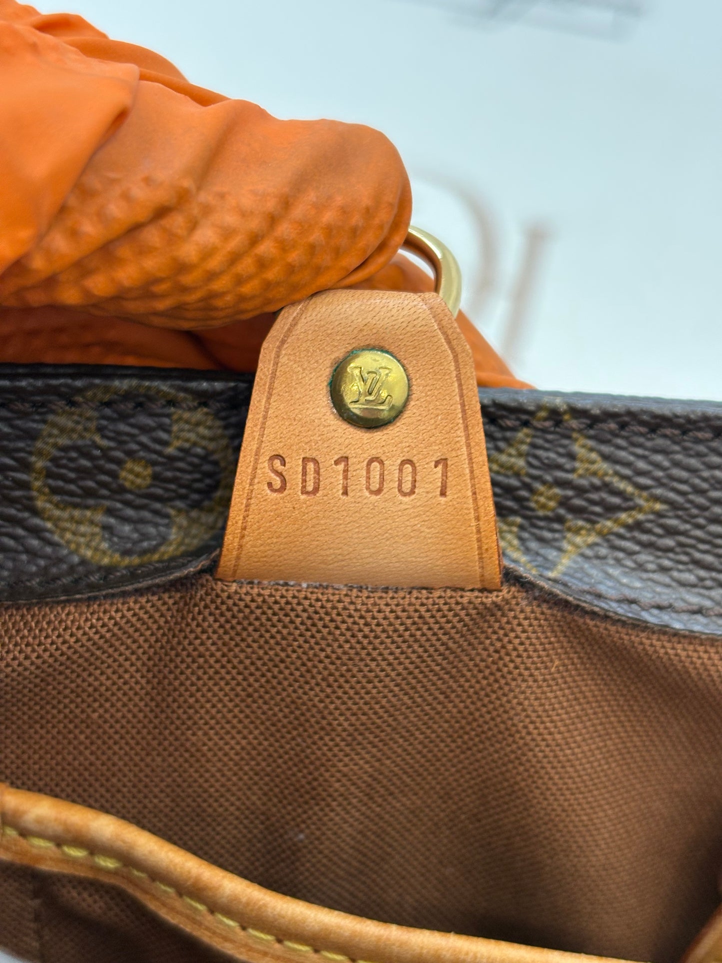 018535 - Louis Vuitton Vavin