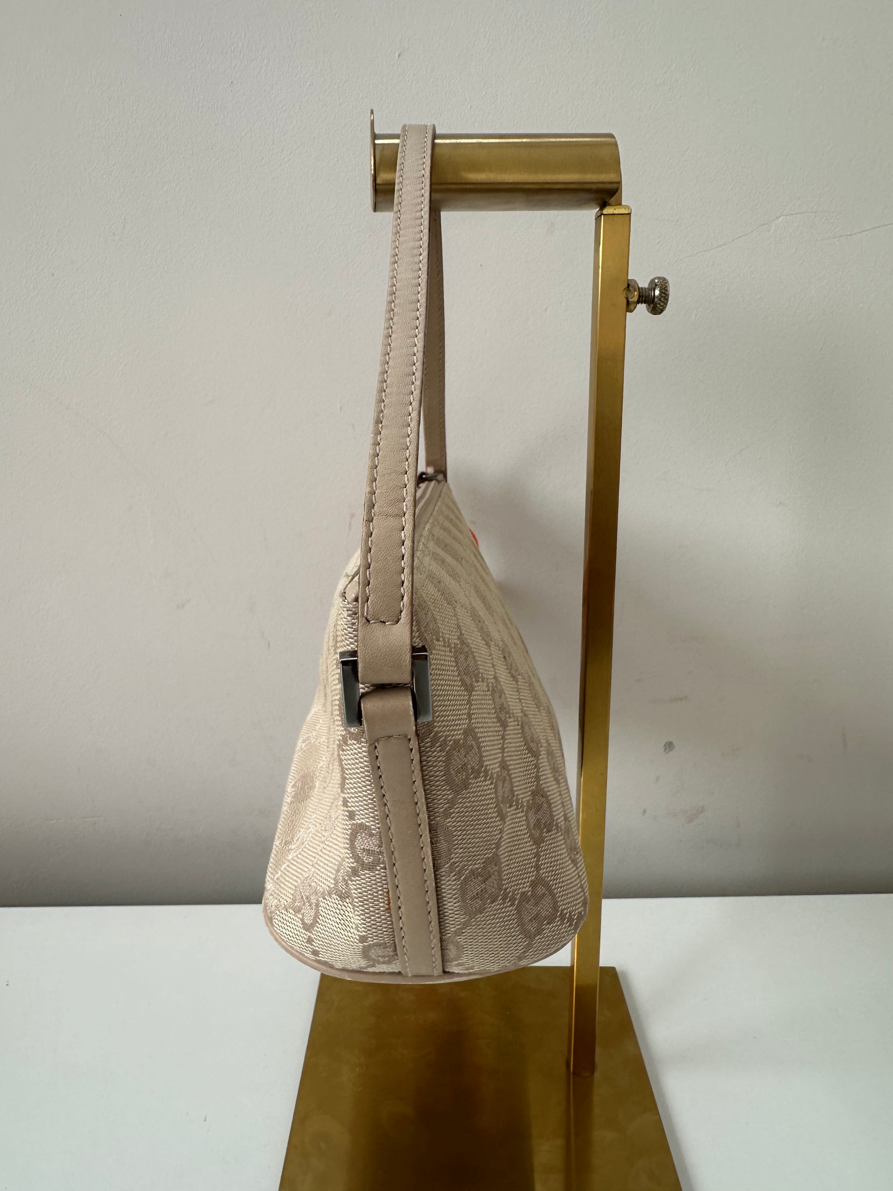 Gucci Pochette Beige