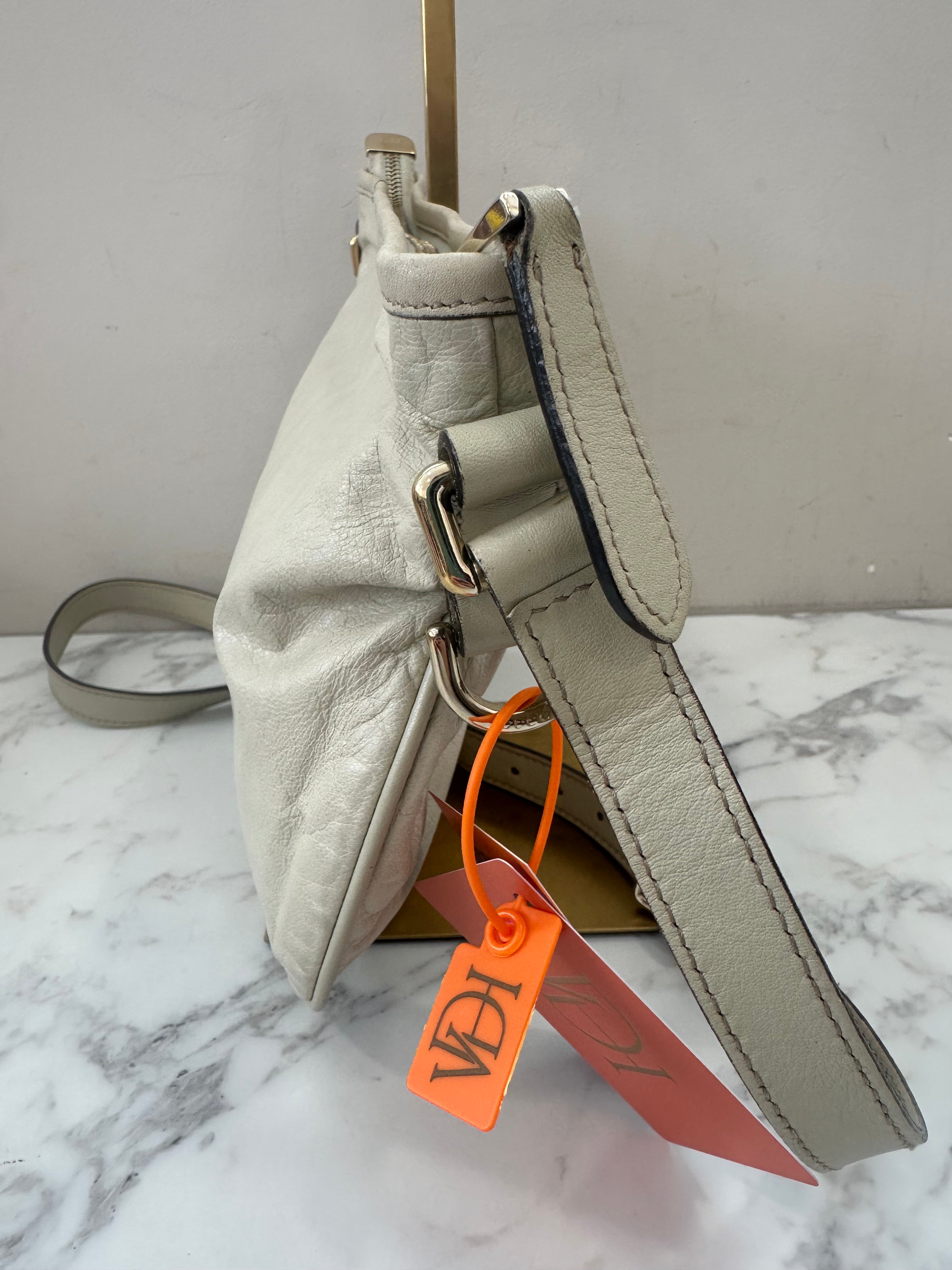 Gucci Beige