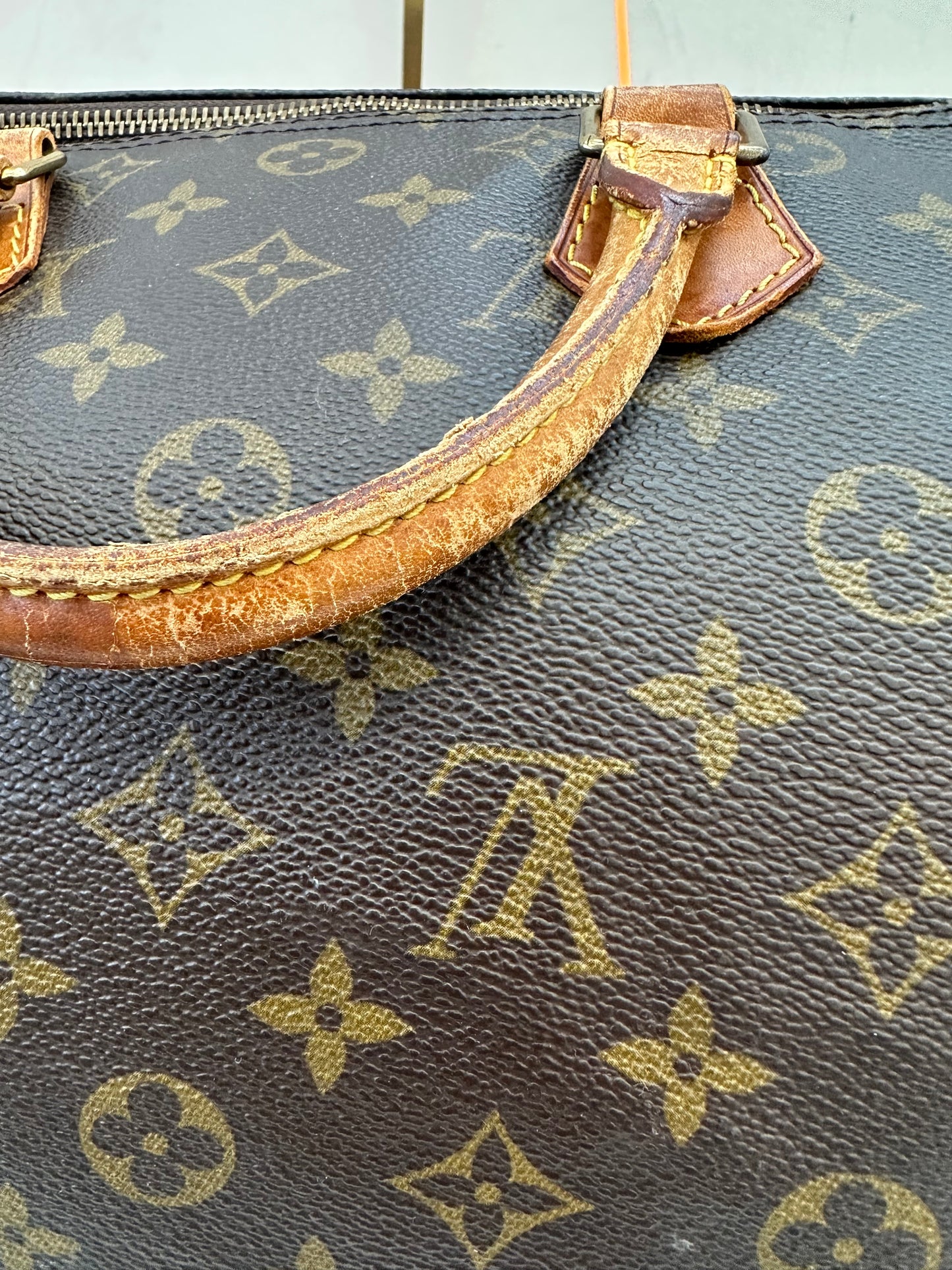 Louis Vuitton Speedy 30
