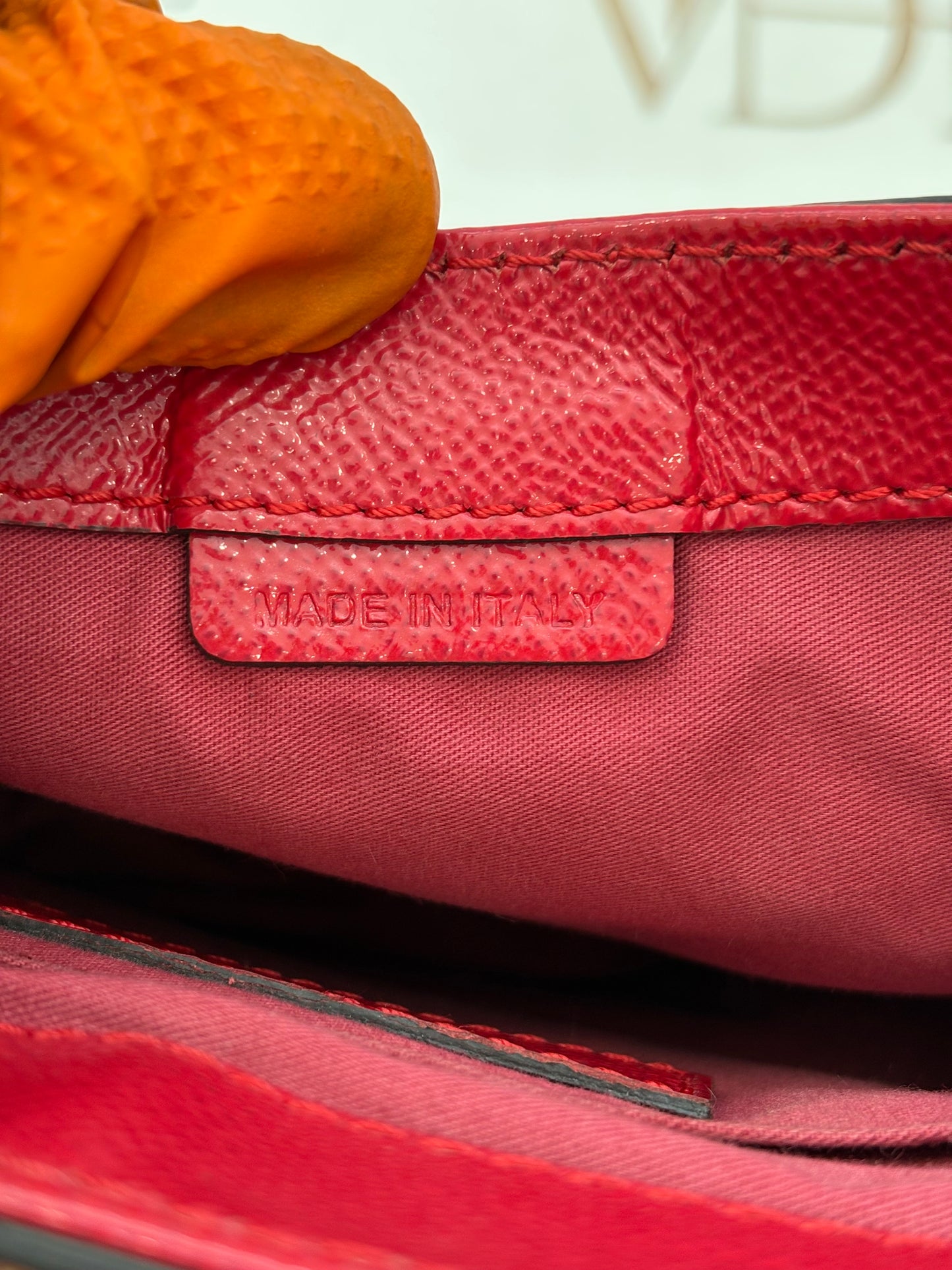 018974 - Burberry Red House
