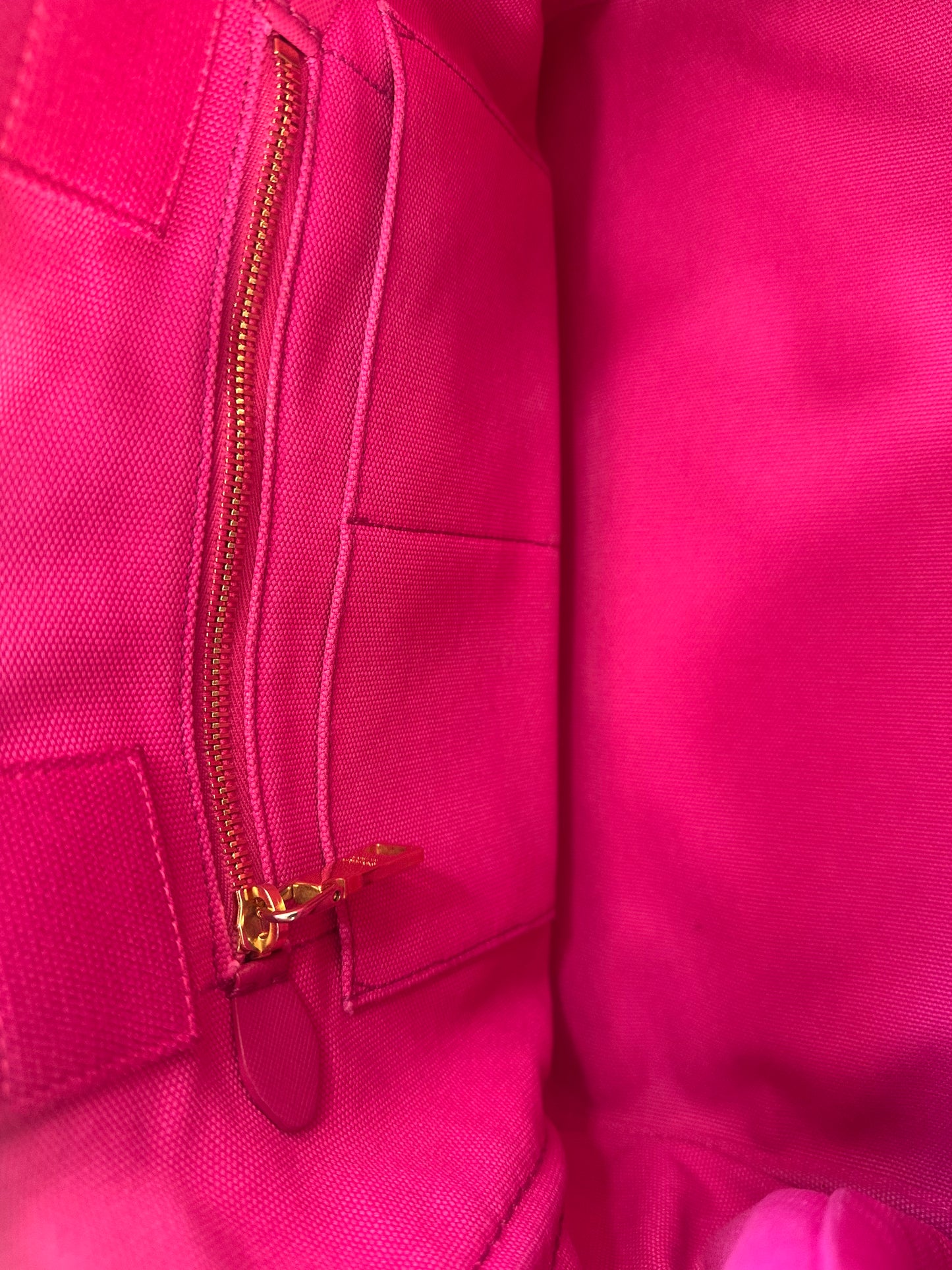 Prada Pink Denim Canapa