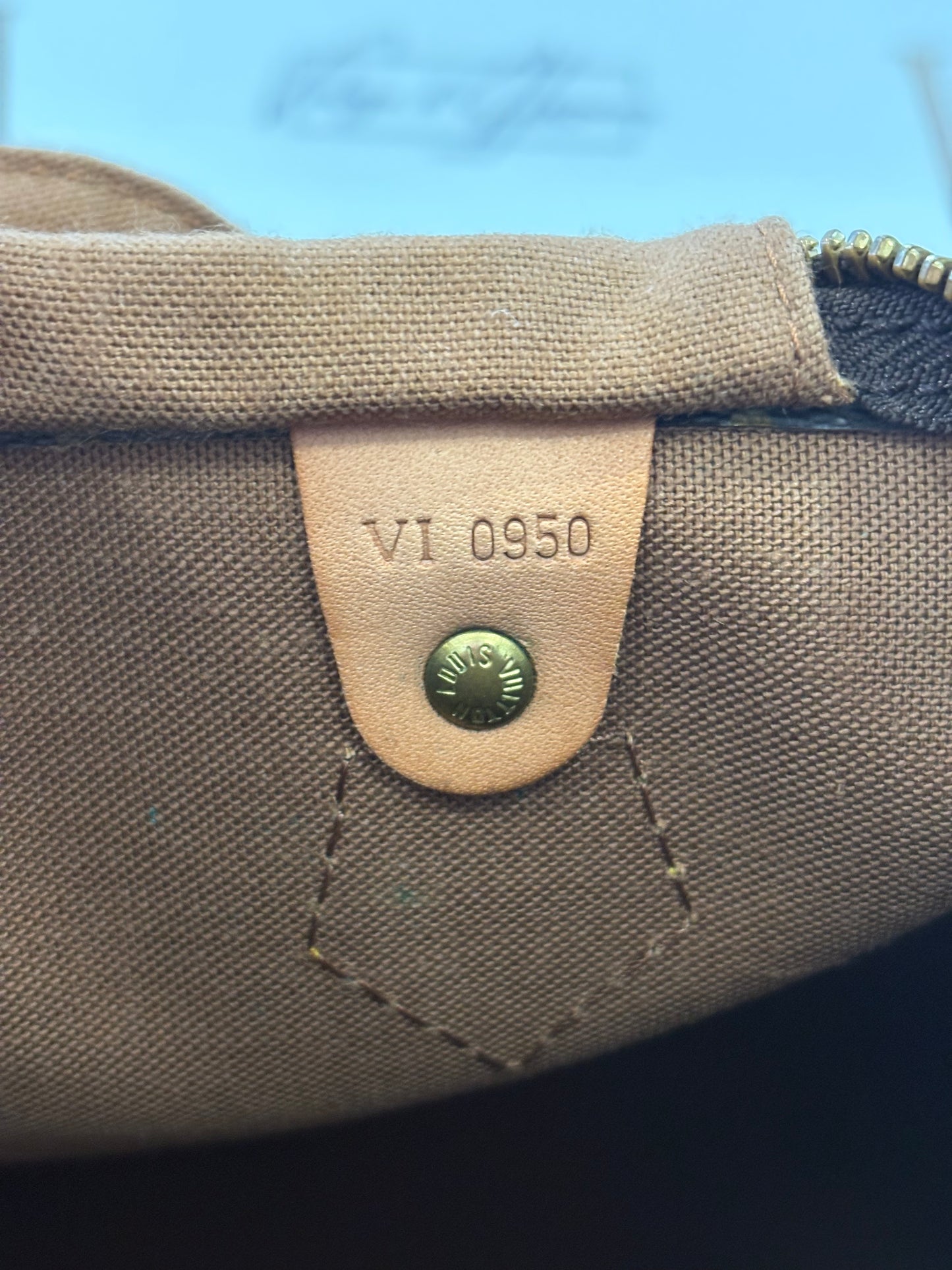 018251 - Louis Vuitton Speedy 30