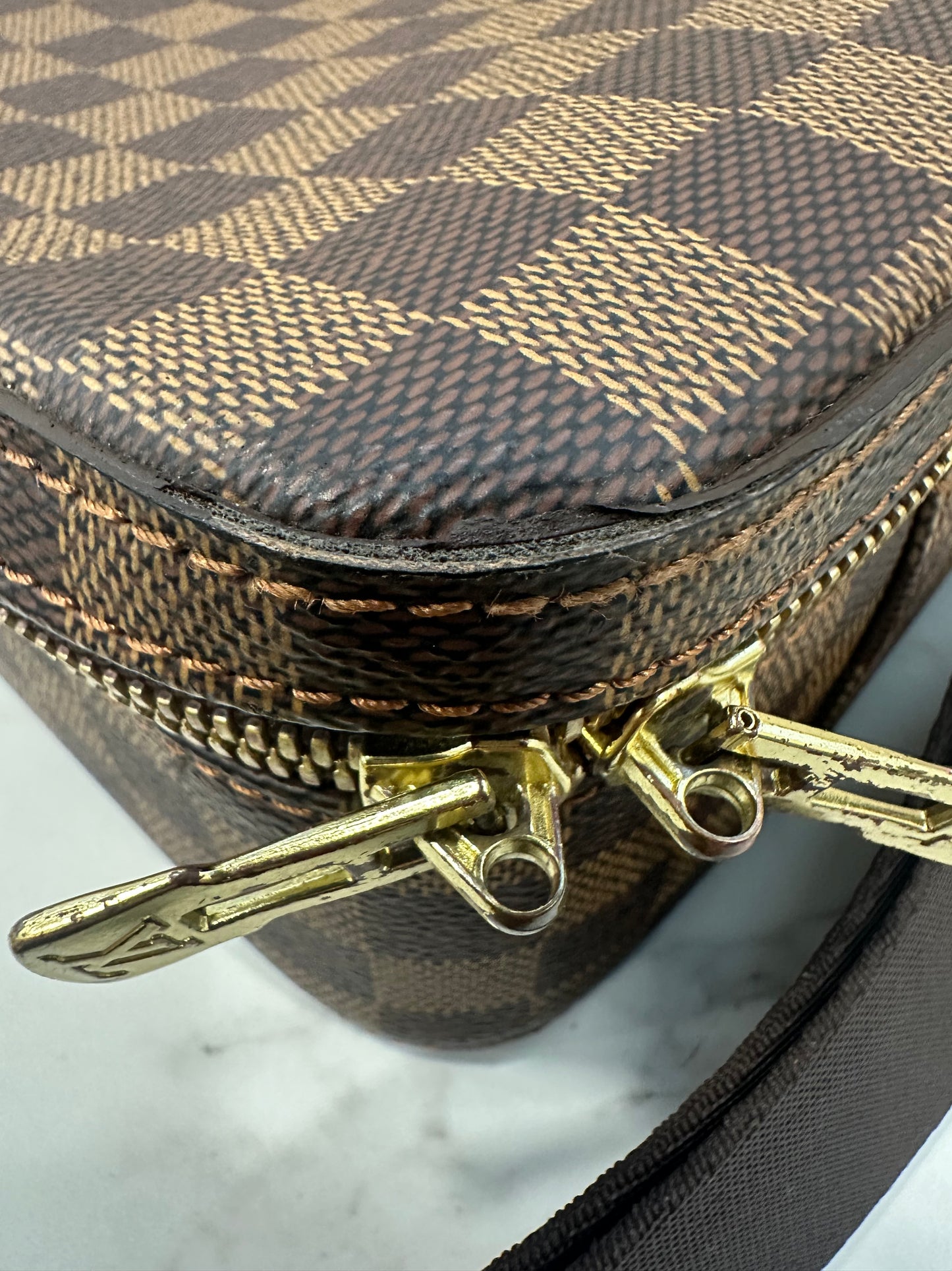 Louis Vuitton Savana Laptop