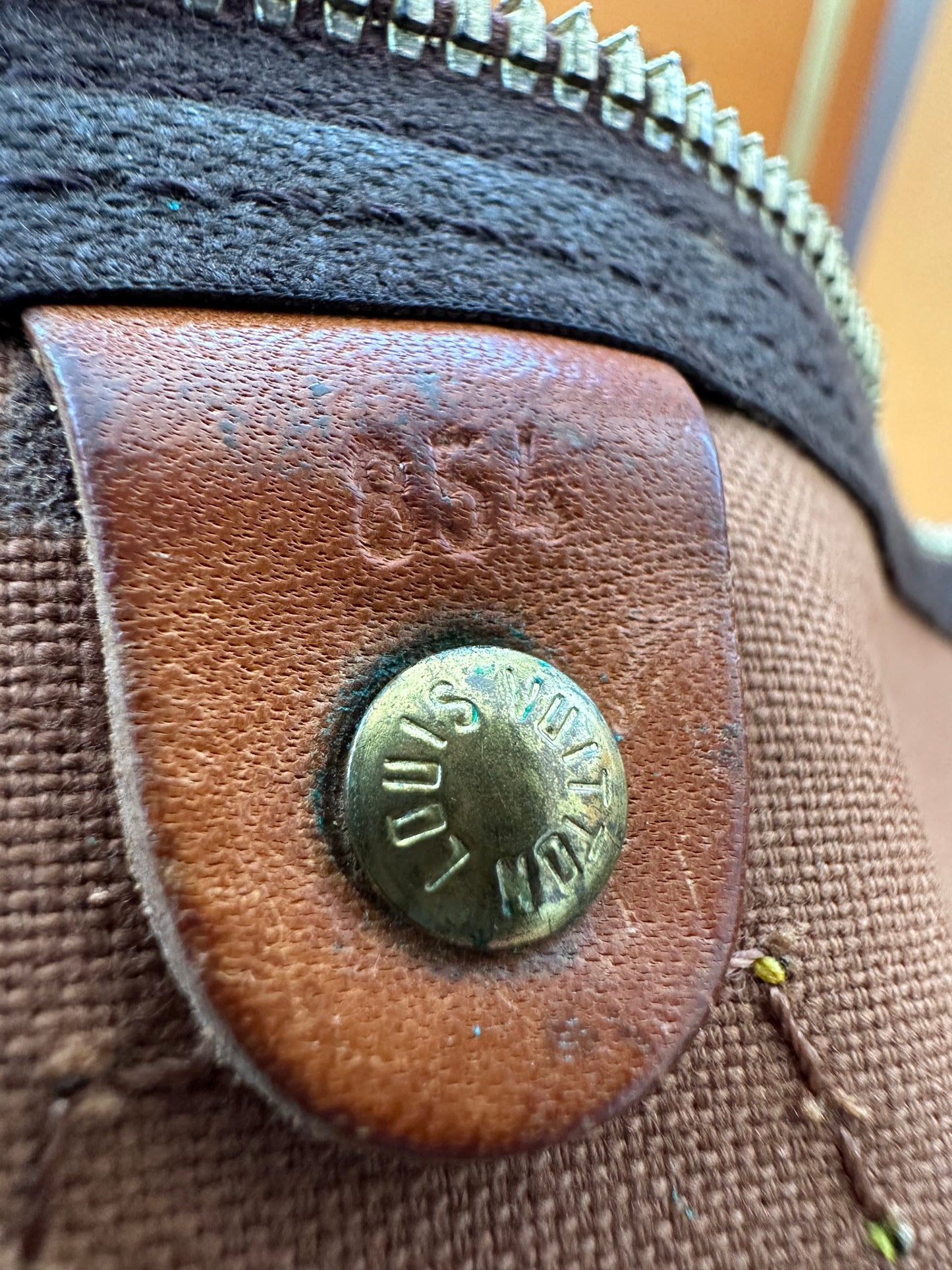 Louis Vuitton Speedy 35