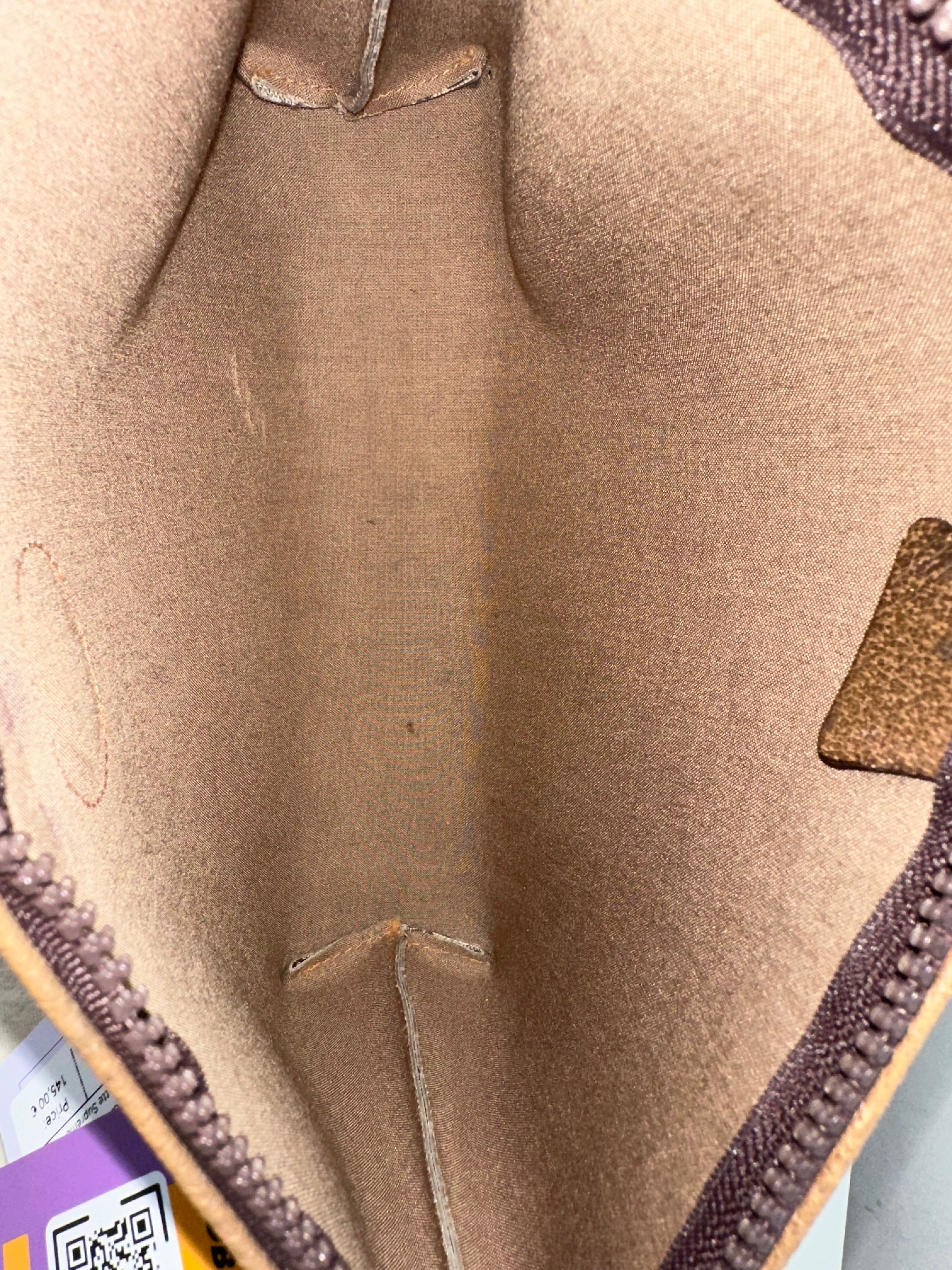 Gucci Pochette Supreme