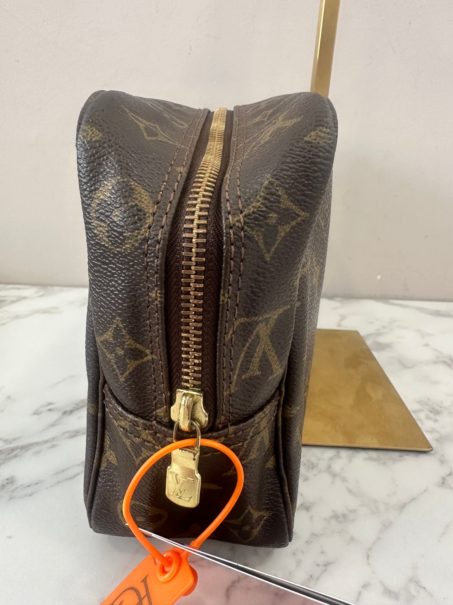 Louis Vuitton Trousse Toilette 28