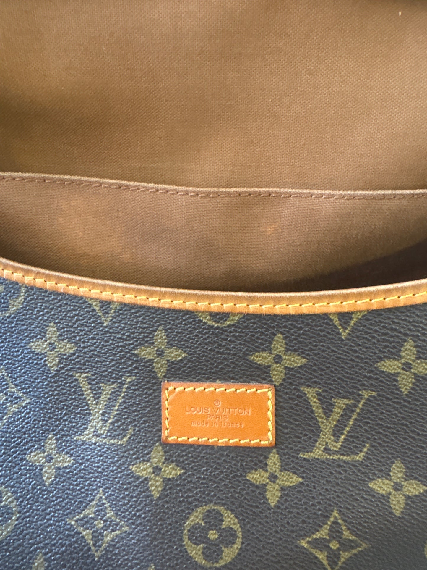 Louis Vuitton Saumur MM