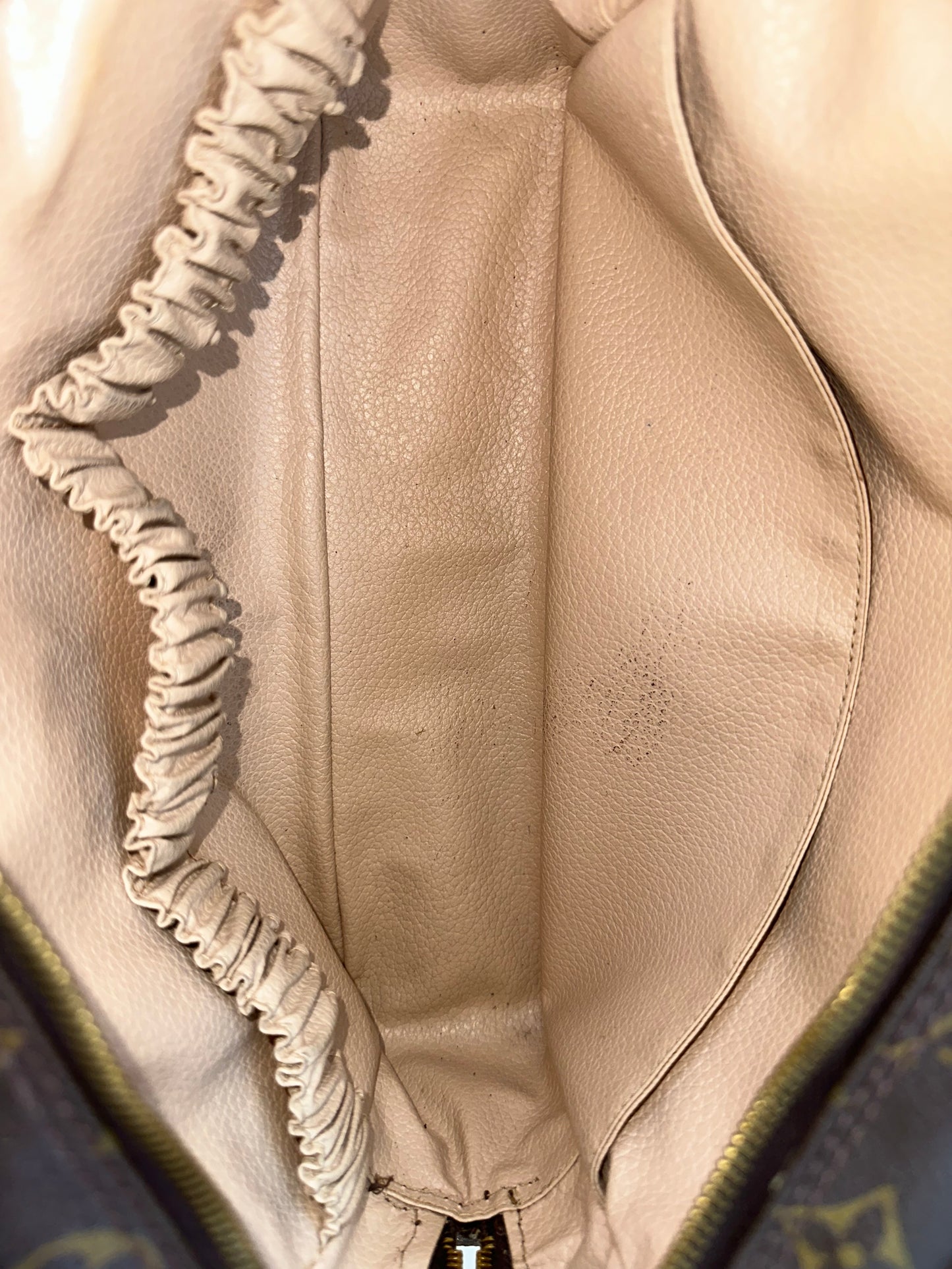 Louis Vuitton Trousse 28