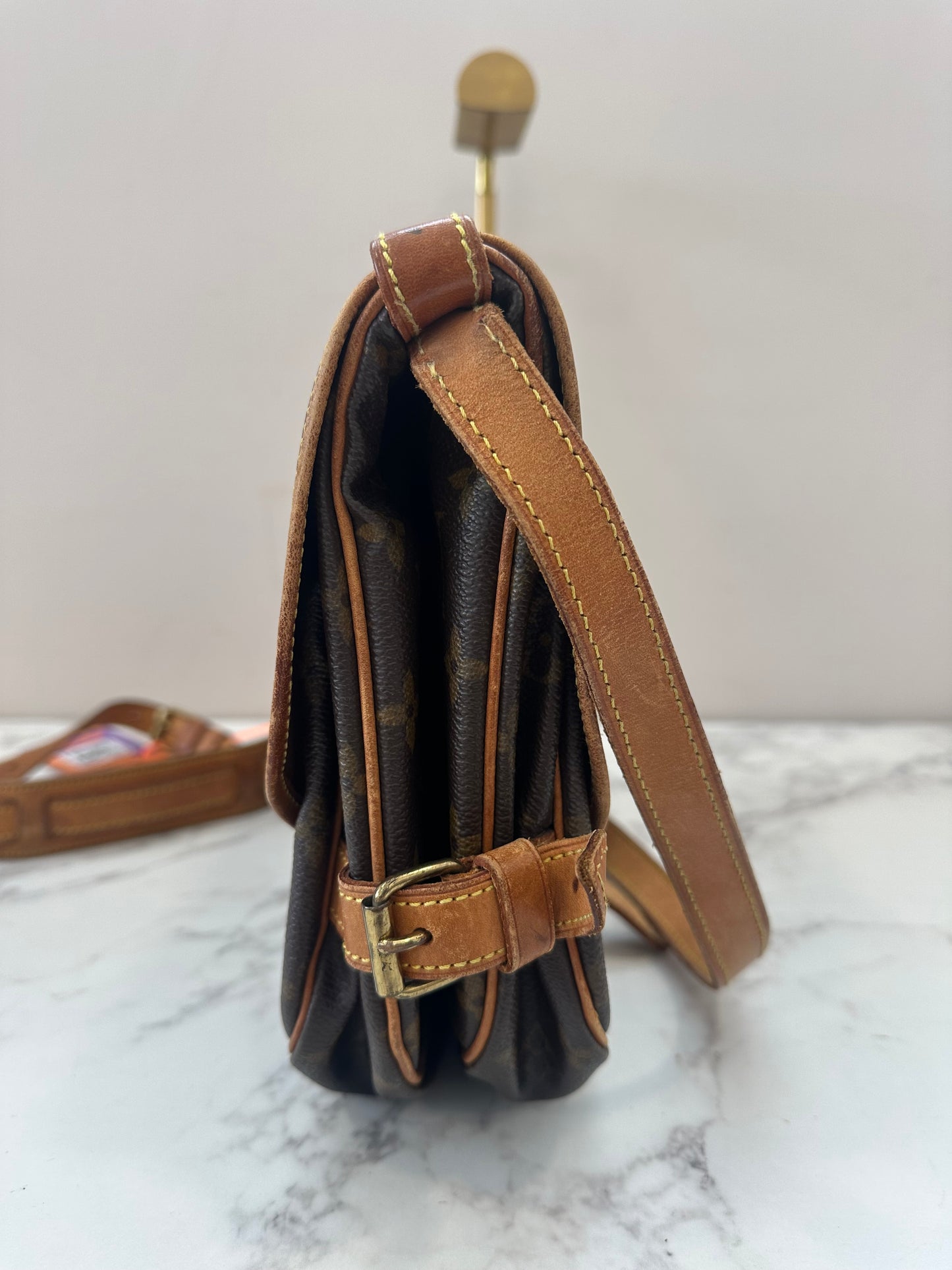 Louis Vuitton Saumur 30