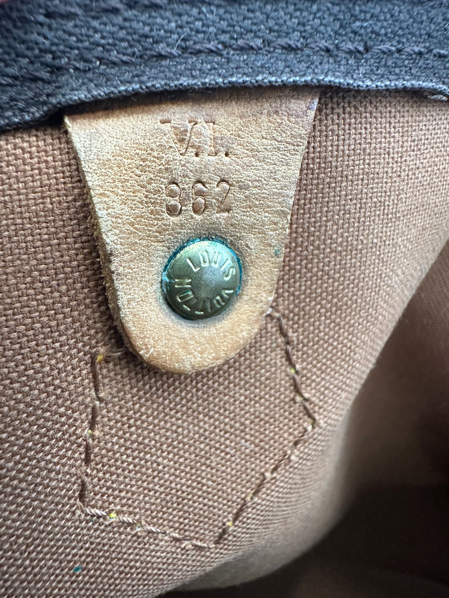Louis Vuitton Speedy 40