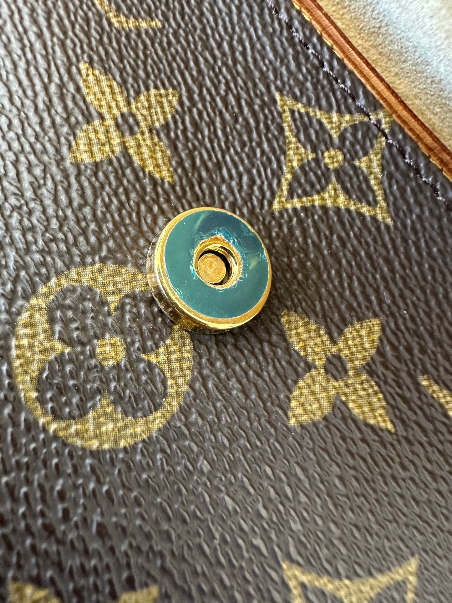 Louis Vuitton Pochette Twin PM