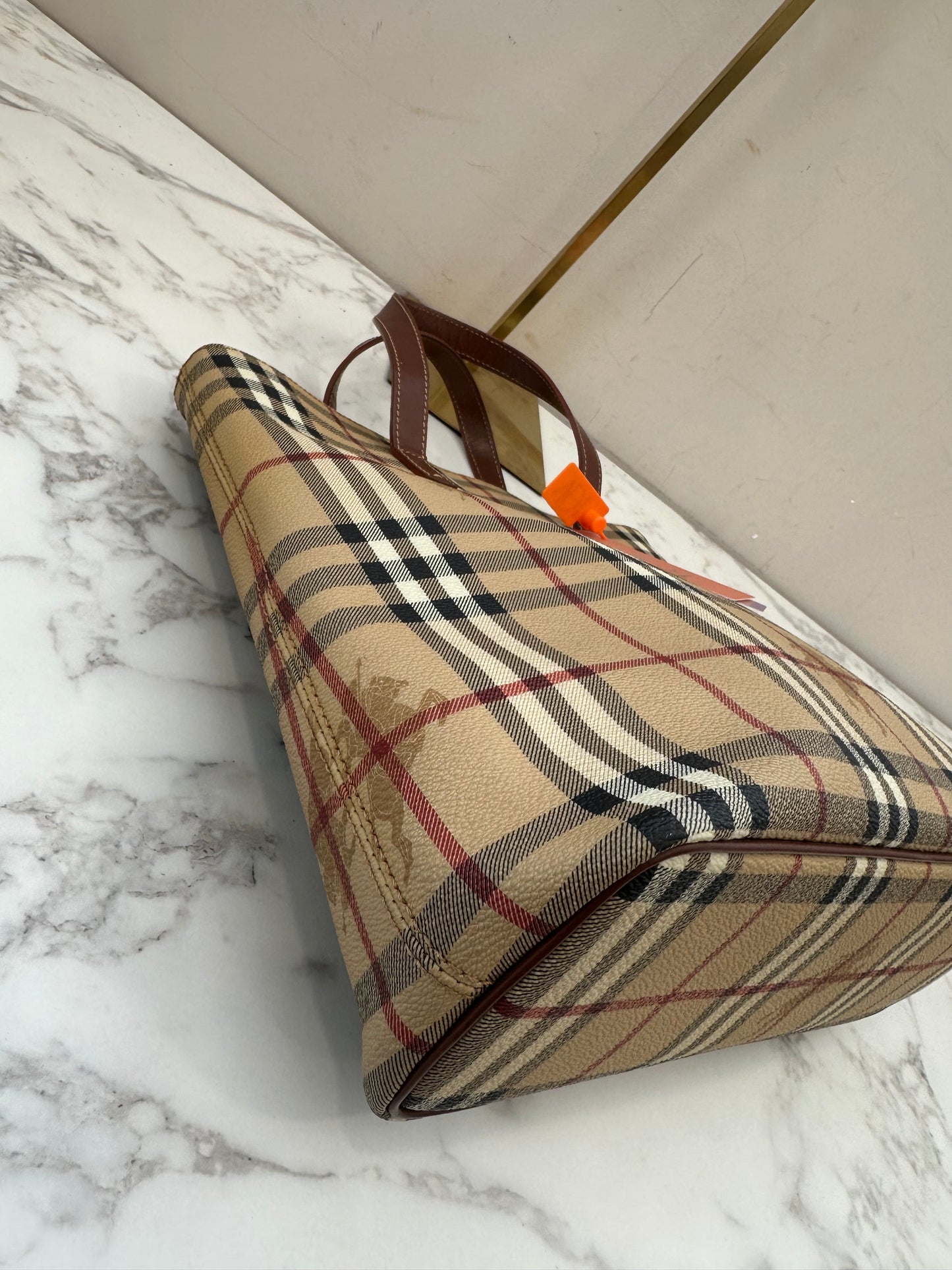 Burberry Beige