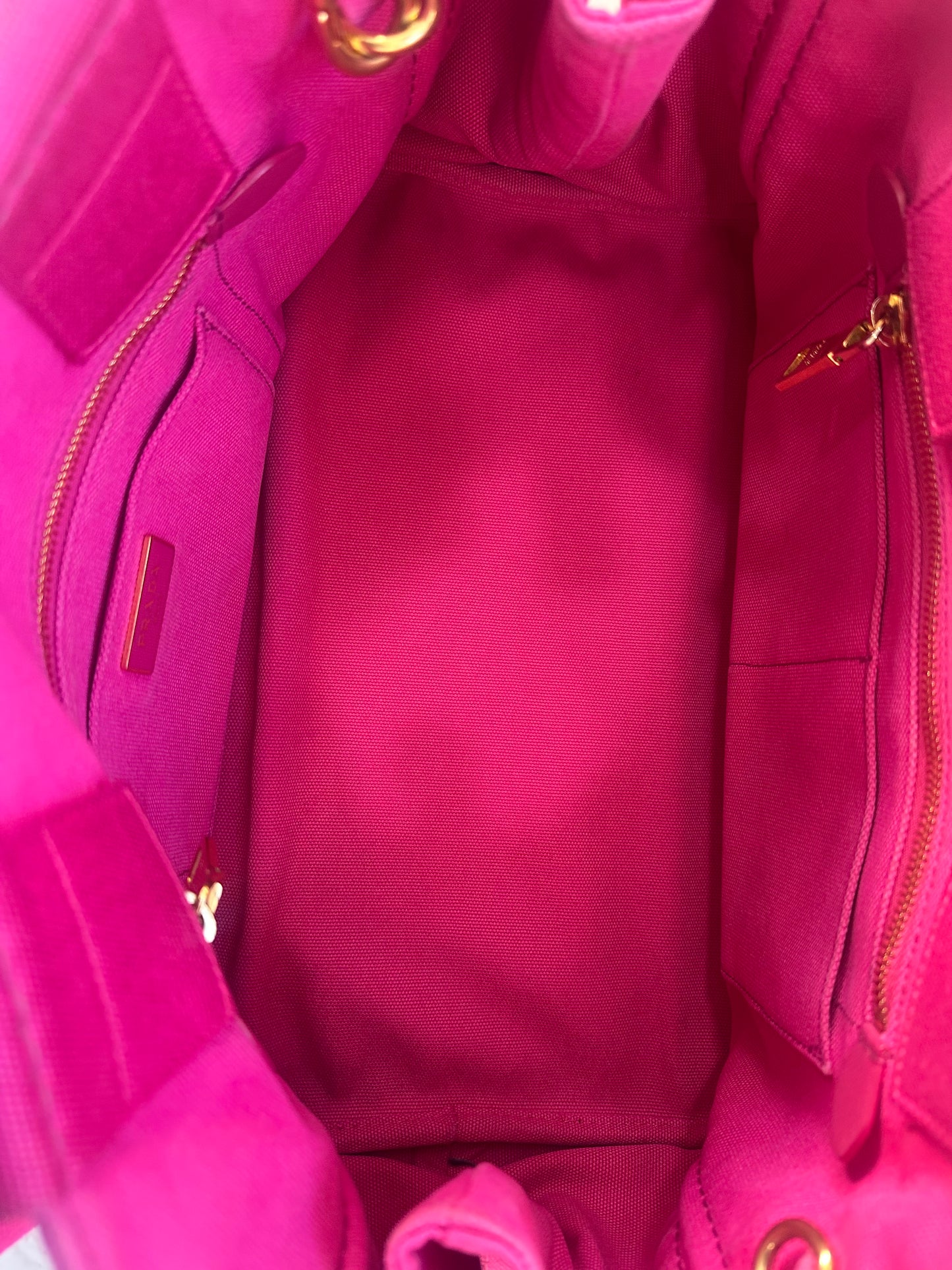 Prada Pink Denim Canapa