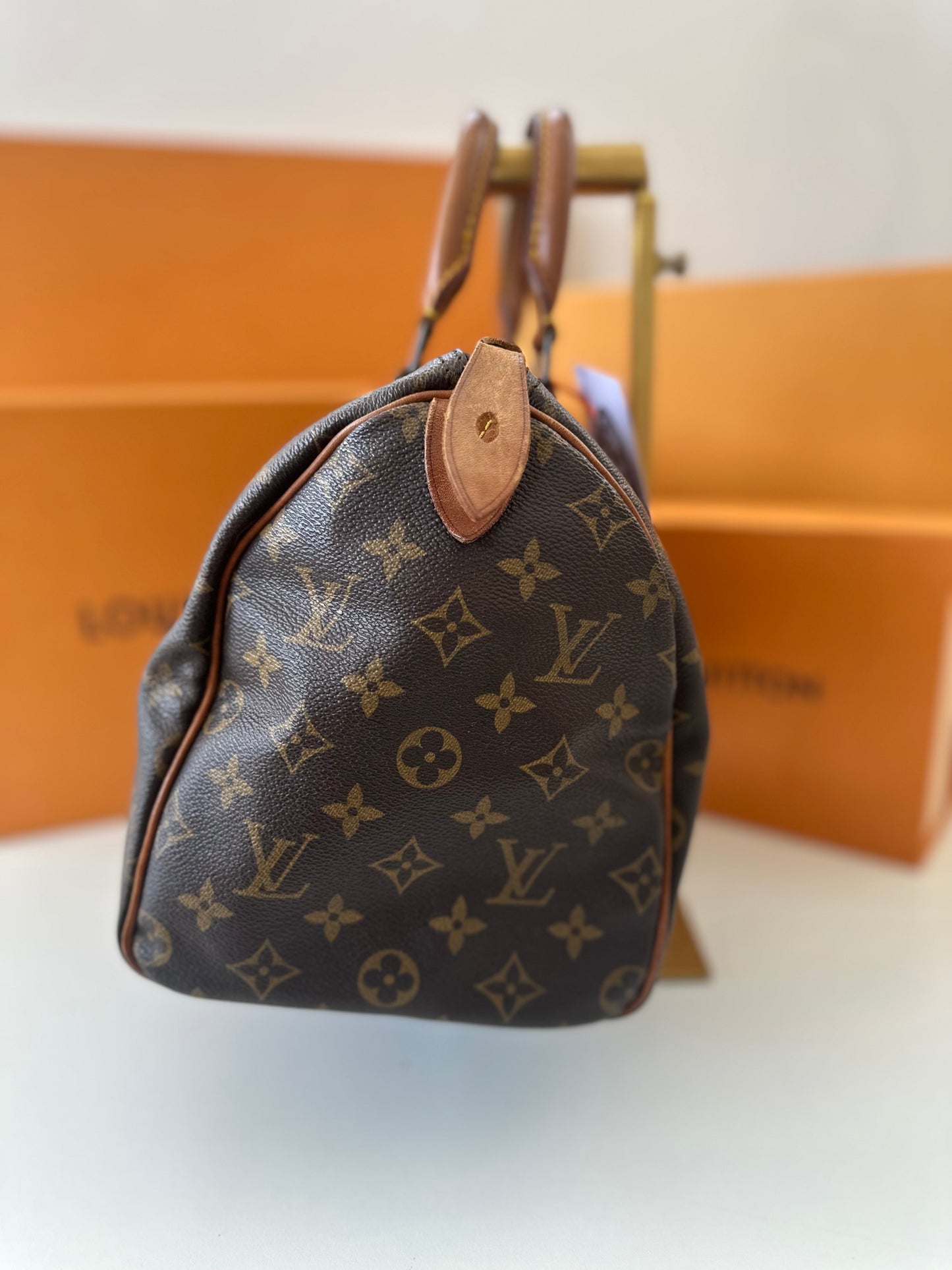Louis Vuitton Speedy 30