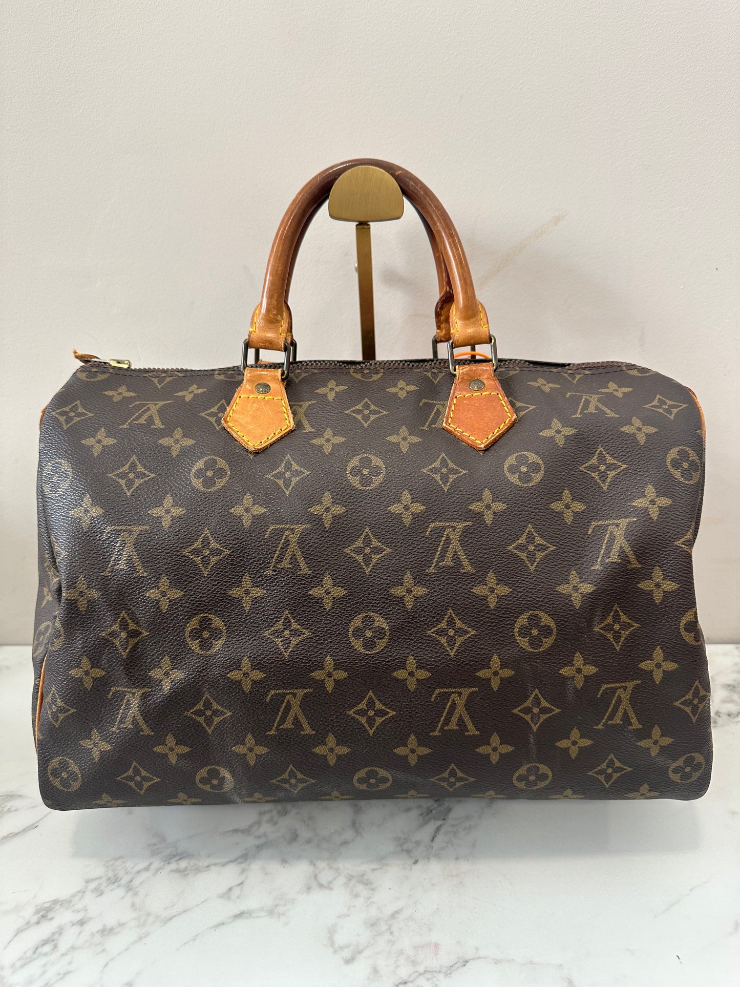 Louis Vuitton Speedy 35