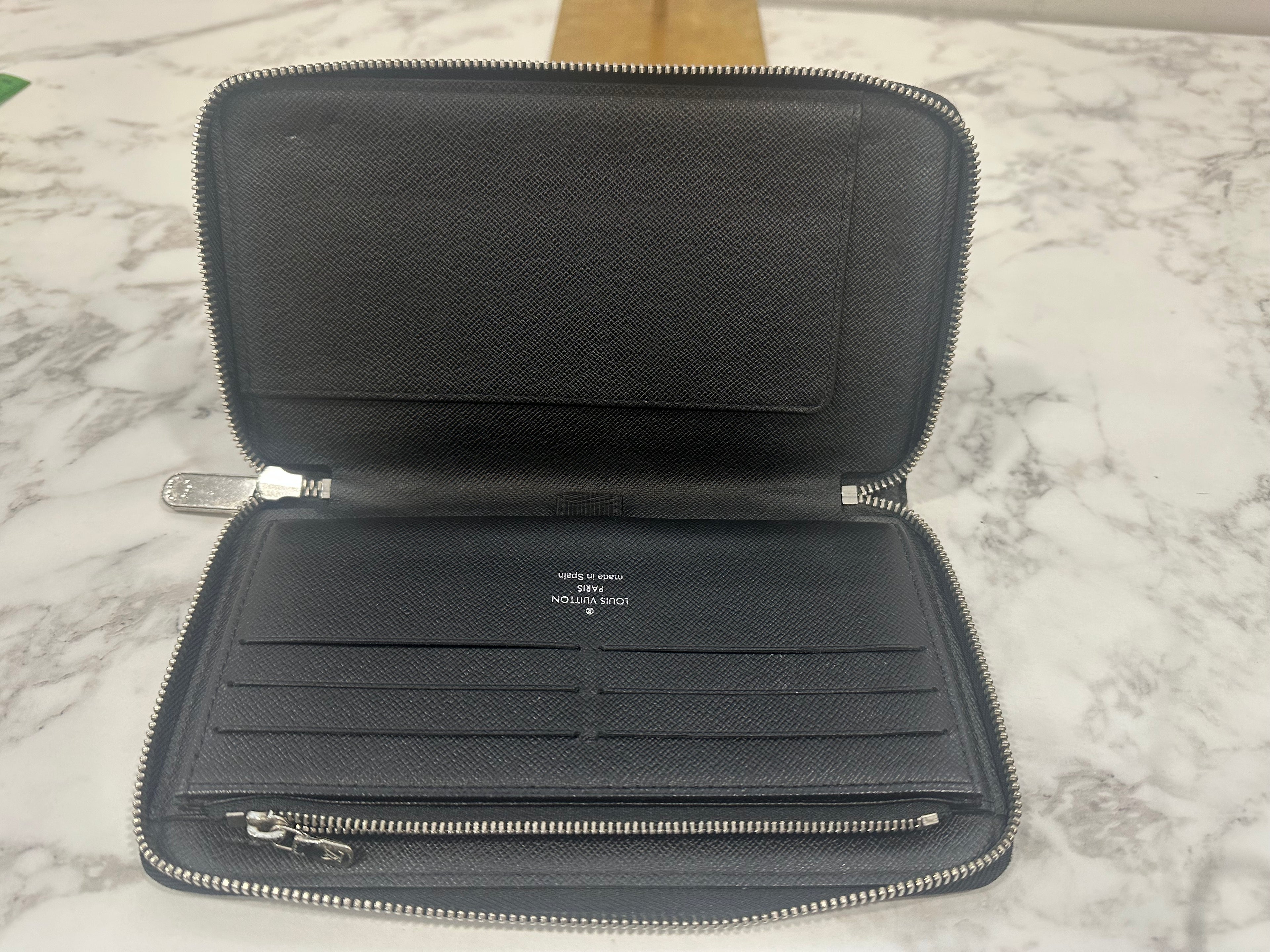 Louis Vuitton Zippy Graphite