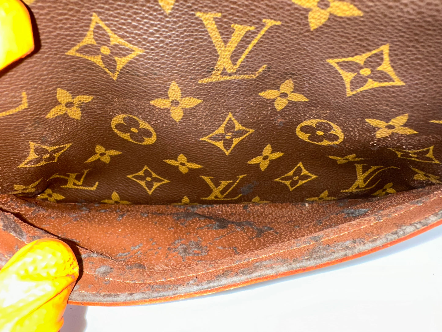 Louis Vuitton Trocadero 24