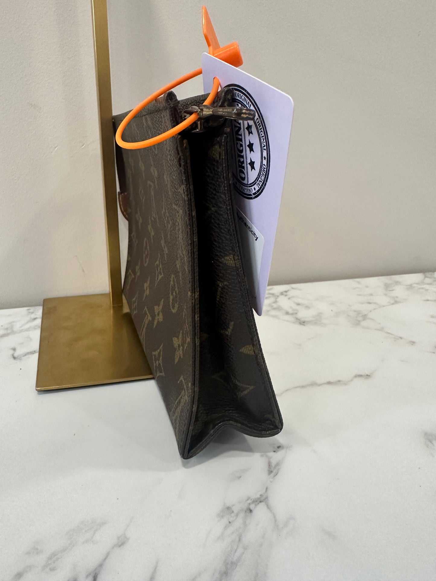 Louis Vuitton Toilette 19