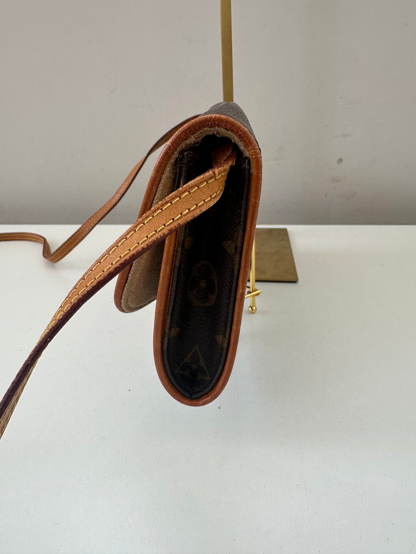 Louis Vuitton Pochette Twin GM