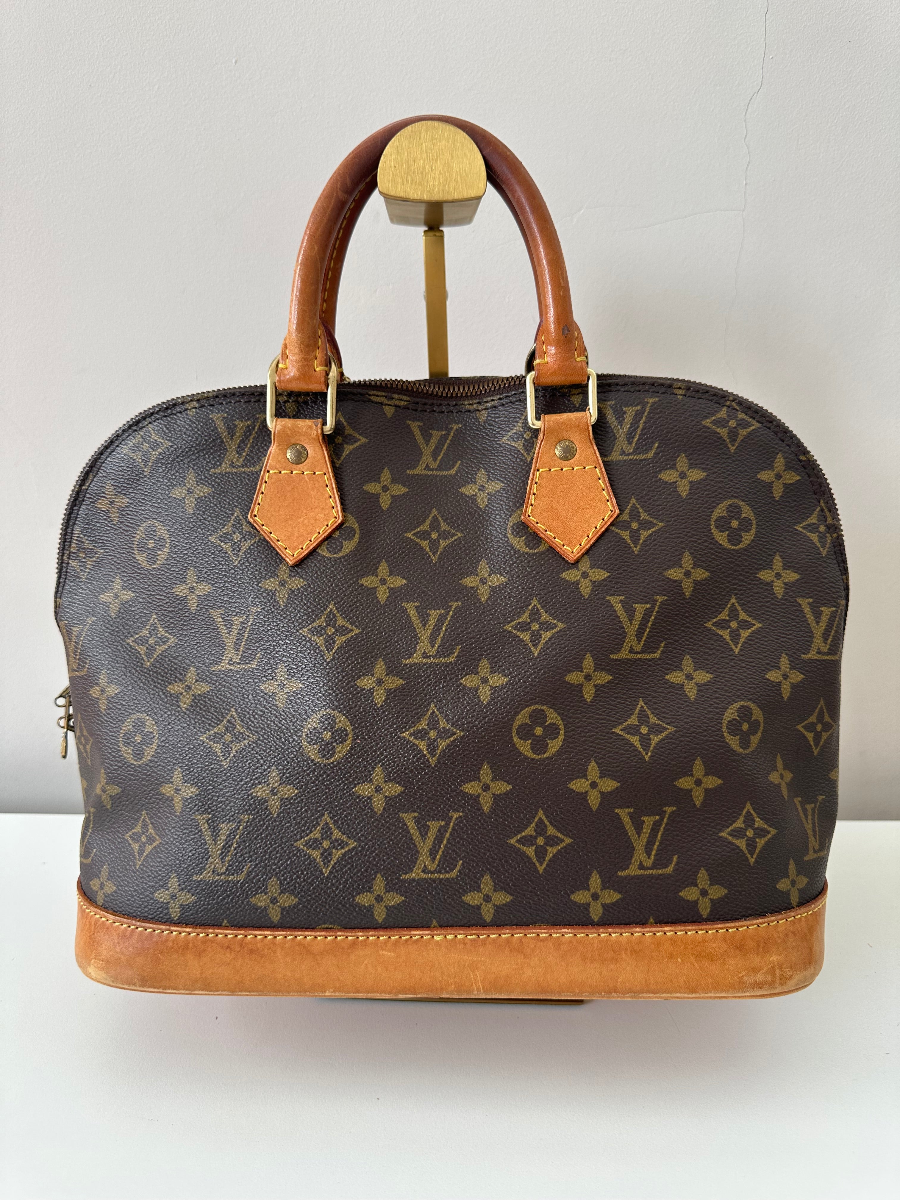 Louis Vuitton Alma