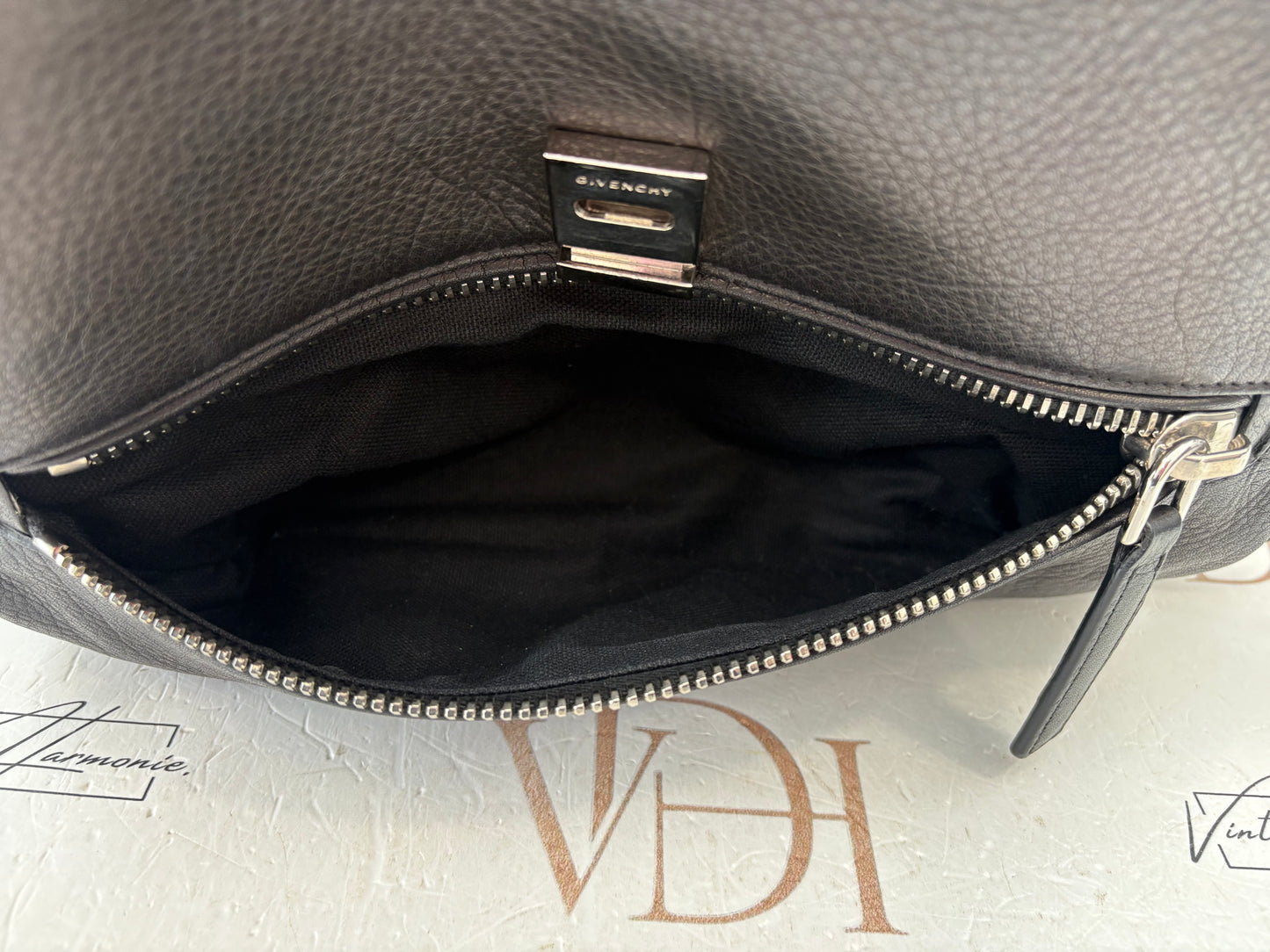 201276 - Givenchy Pandora