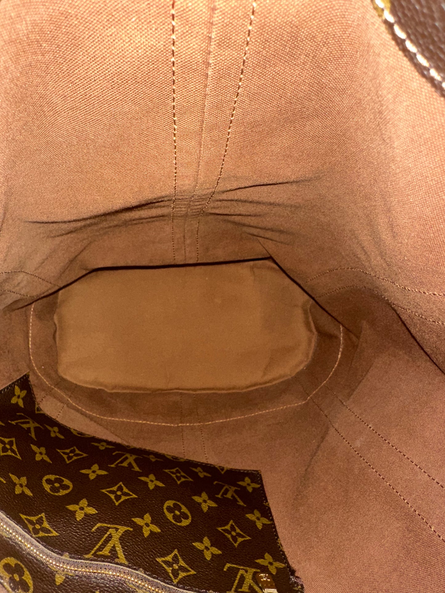 Louis Vuitton Randonnee Gm