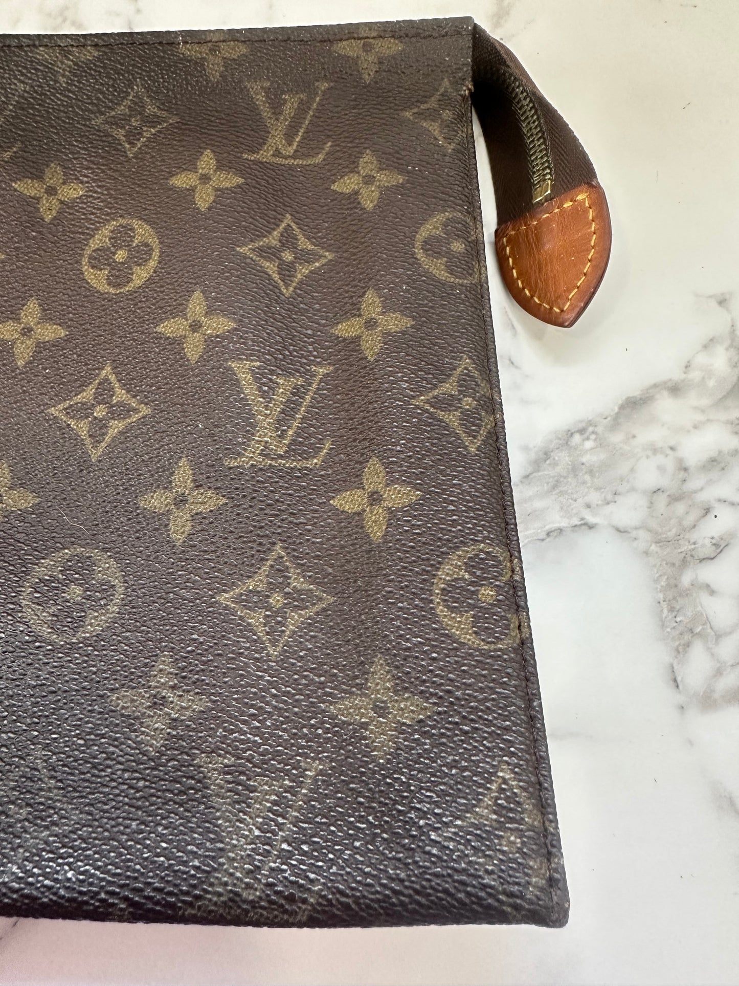 Louis Vuitton Toilette 26