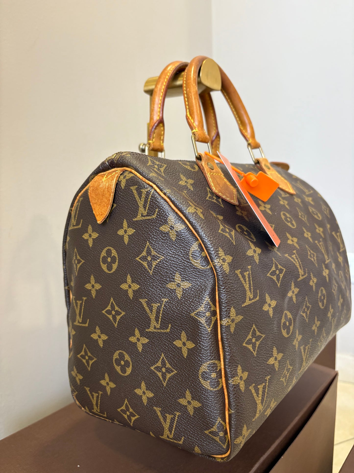 Louis Vuitton Speedy 30
