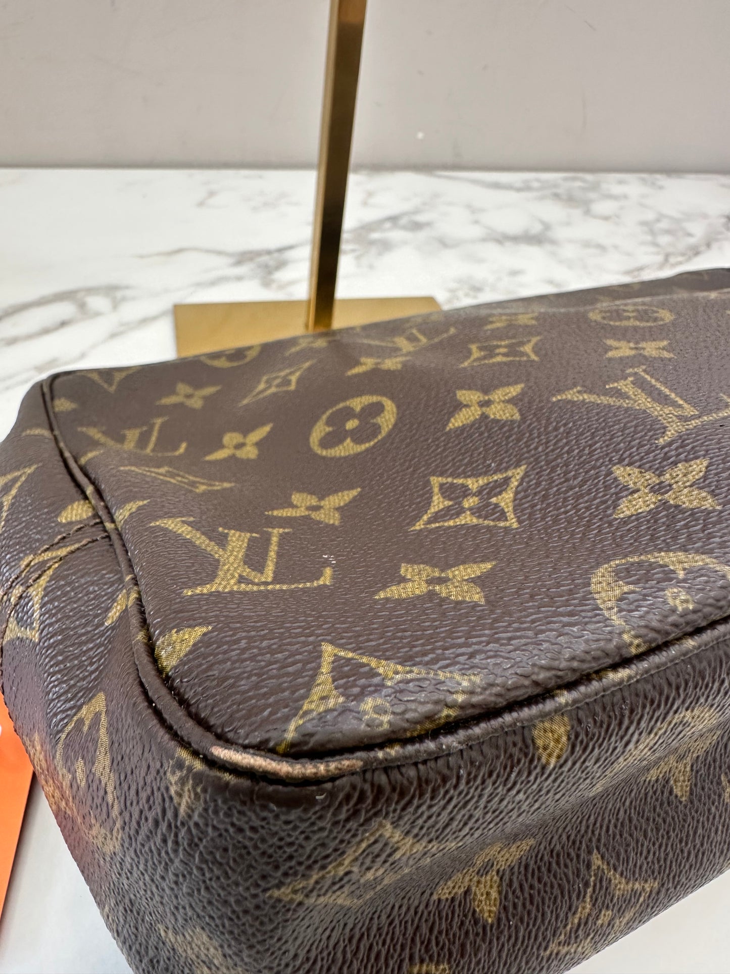 Louis Vuitton Trousse Toilette 28