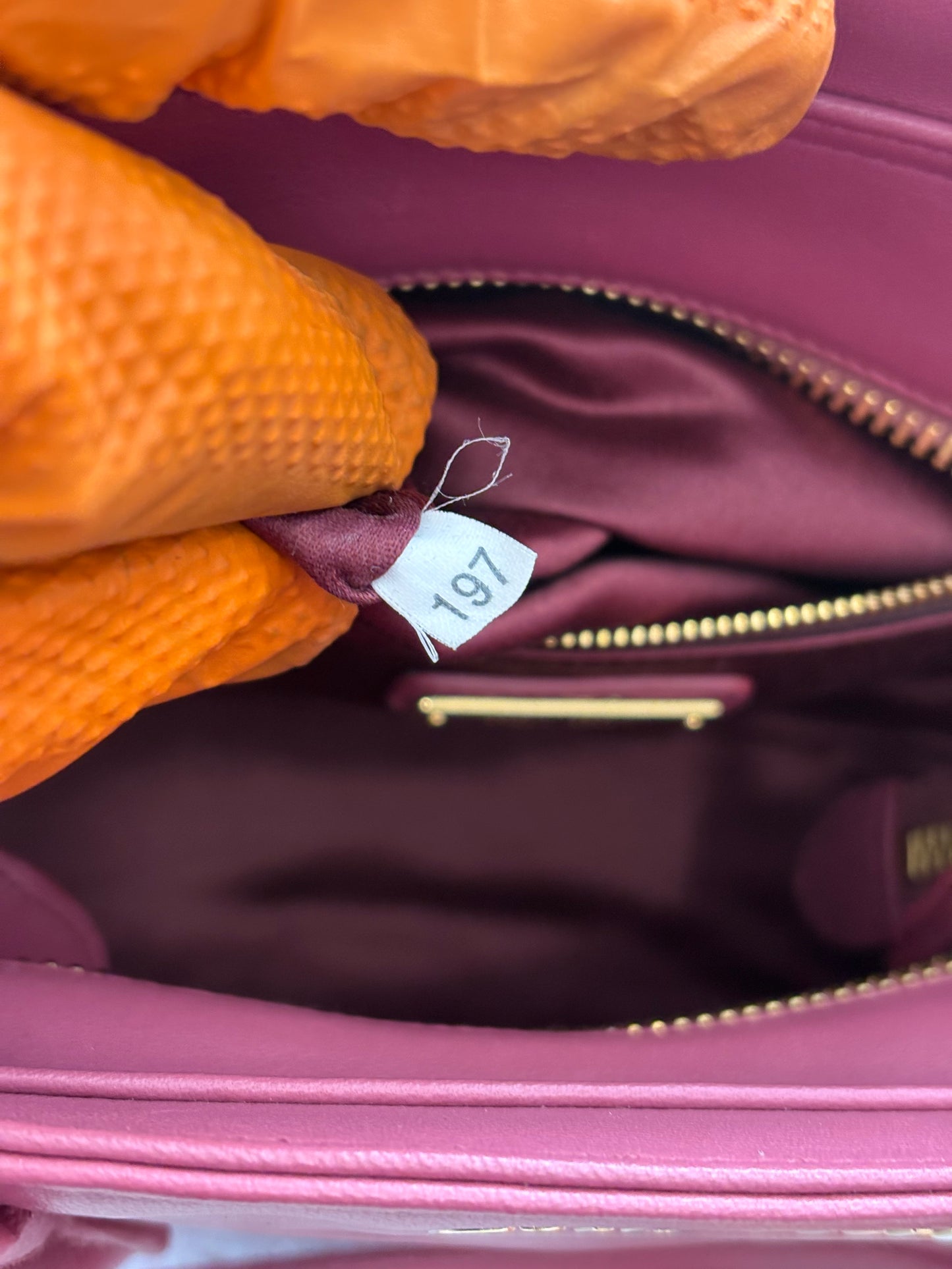 384327 - Miu Miu