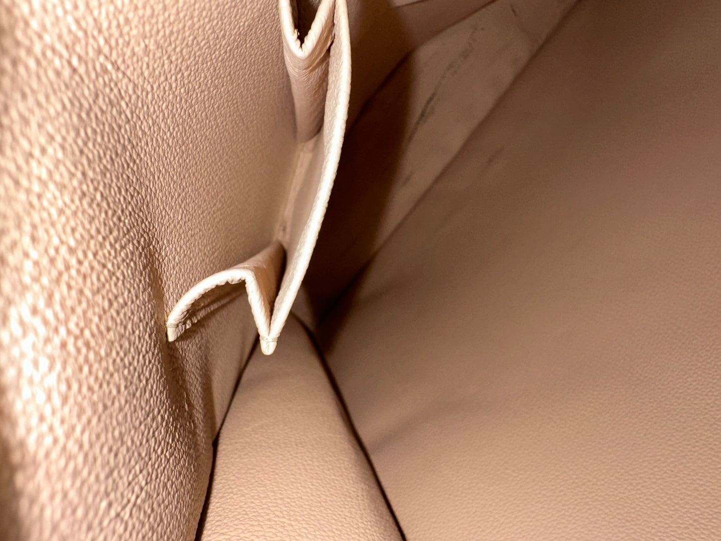 Louis Vuitton Sac Plat