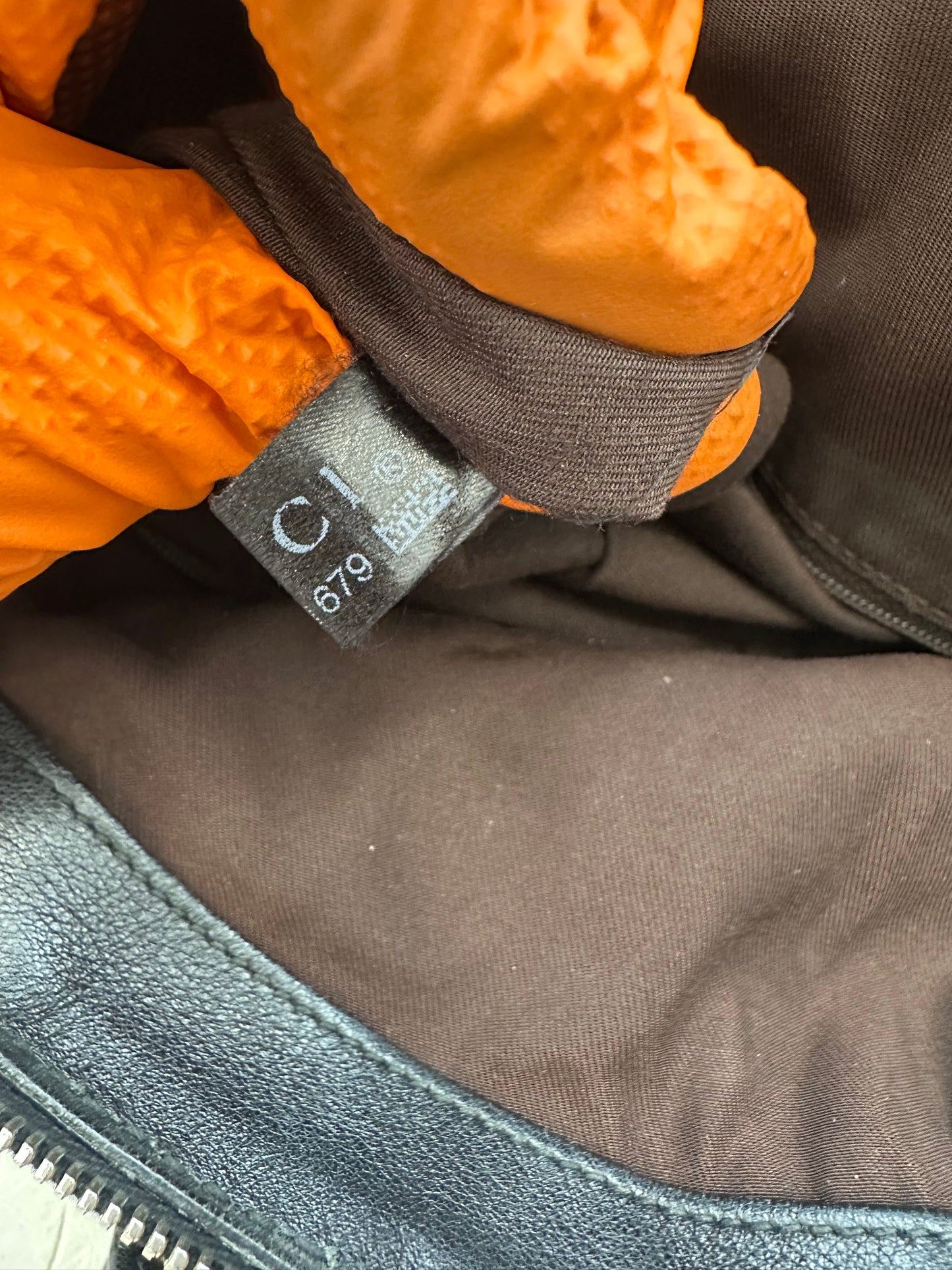383176 - Gucci Sukey