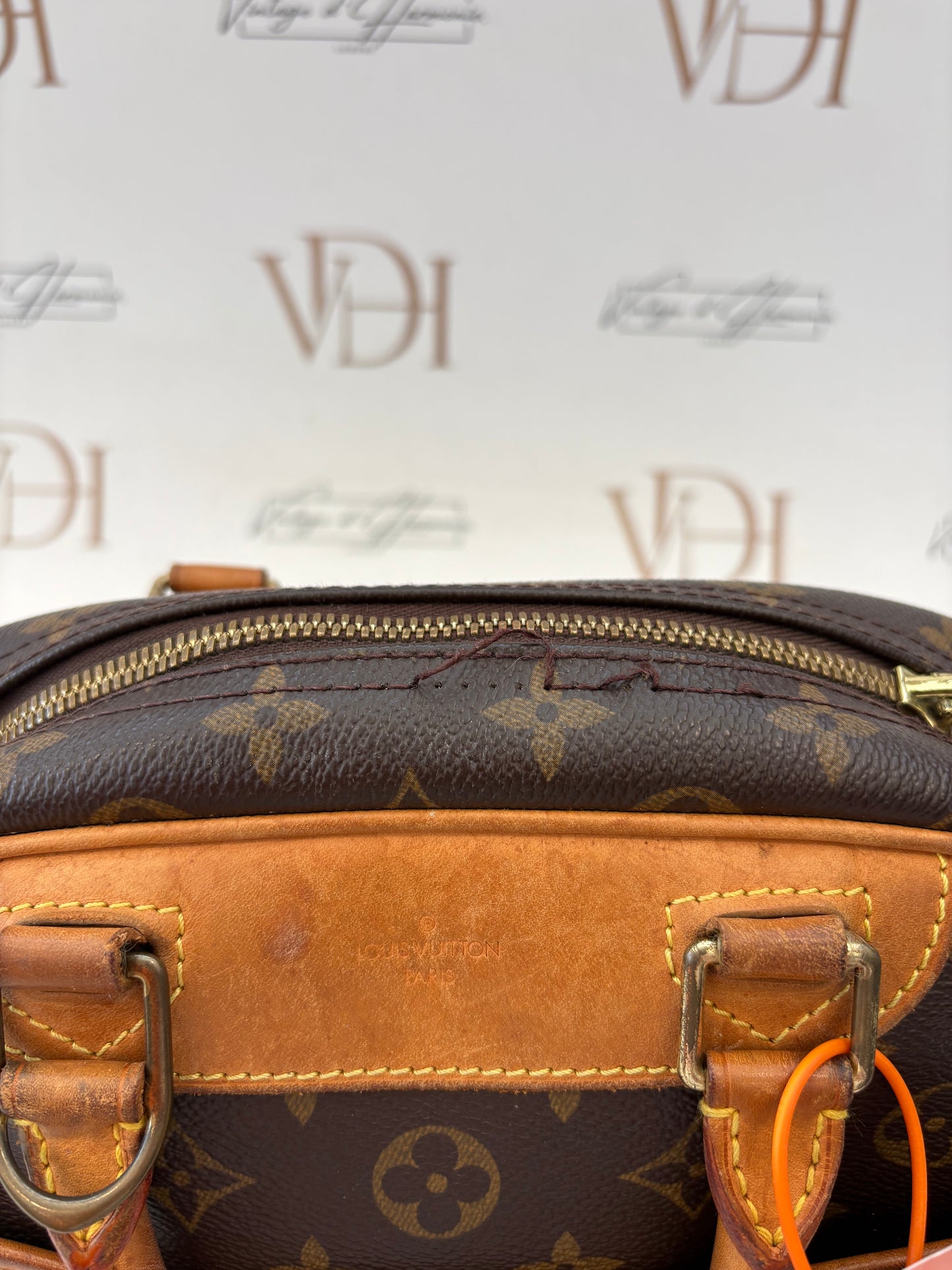 018090 - Louis Vuitton Trouville