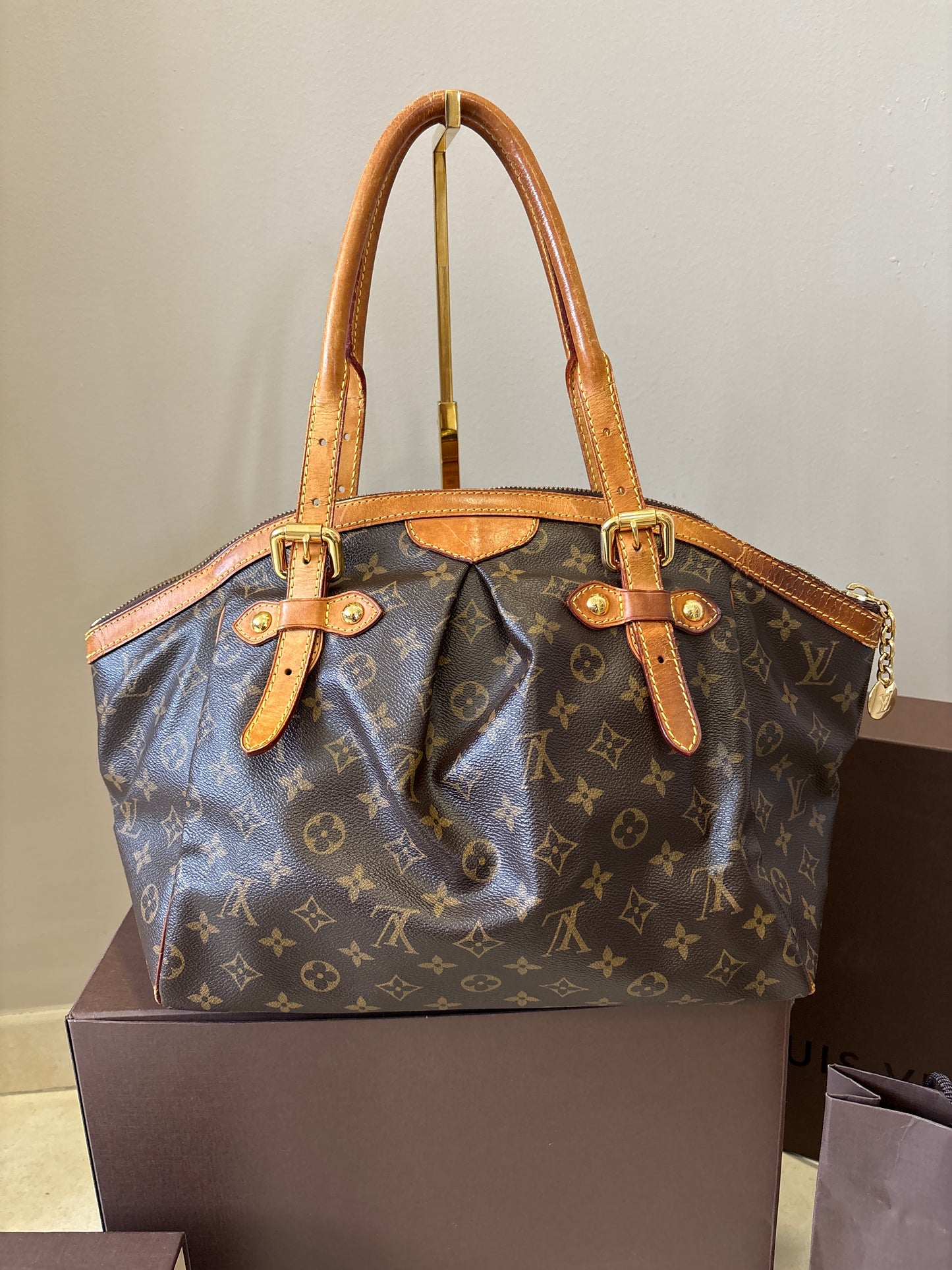 Louis Vuitton Tivoli GM