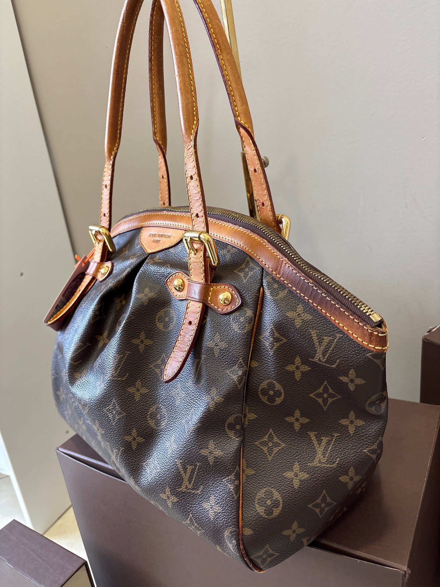 Louis Vuitton Tivoli GM