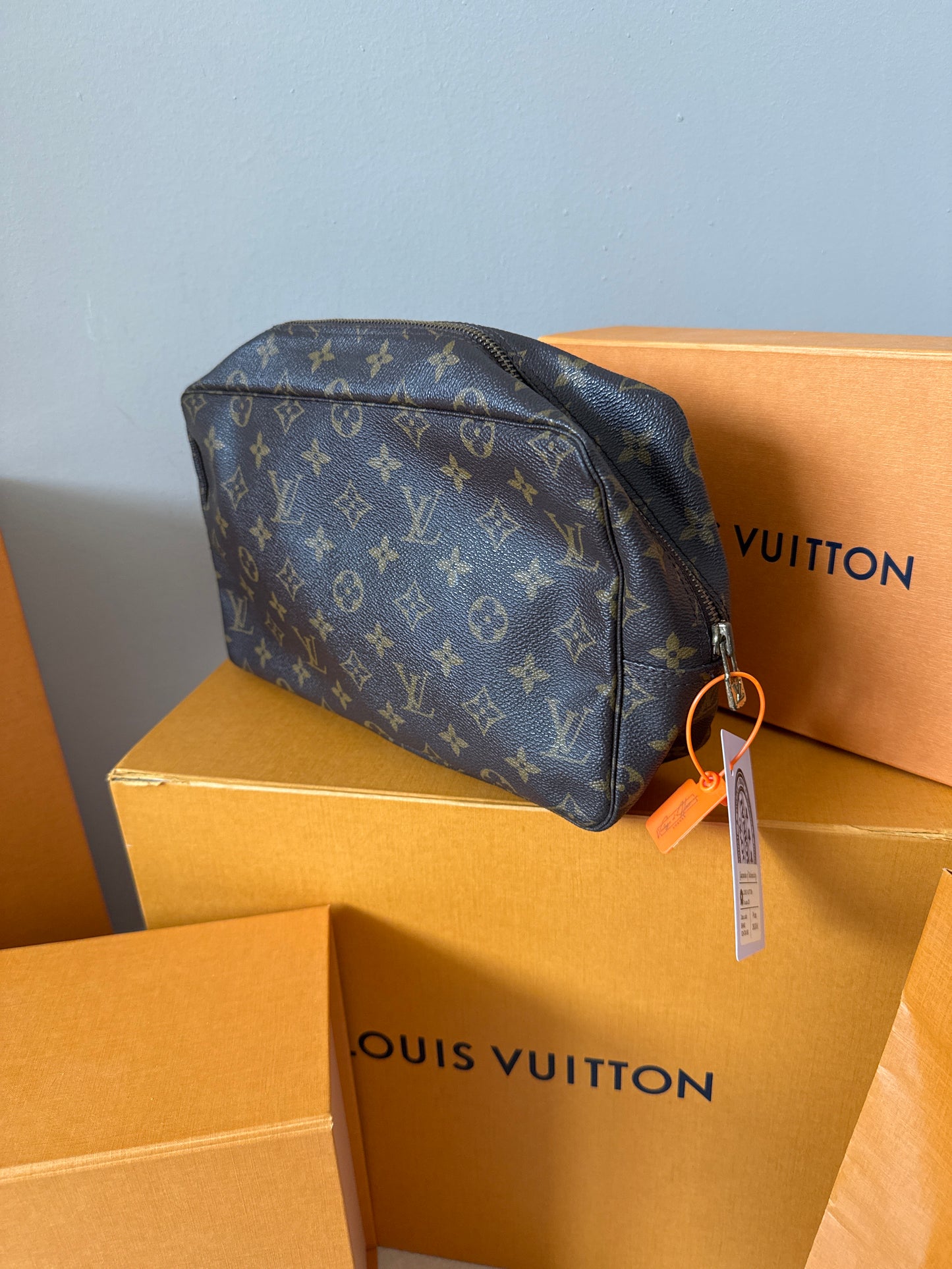 Louis Vuitton Trousse 28