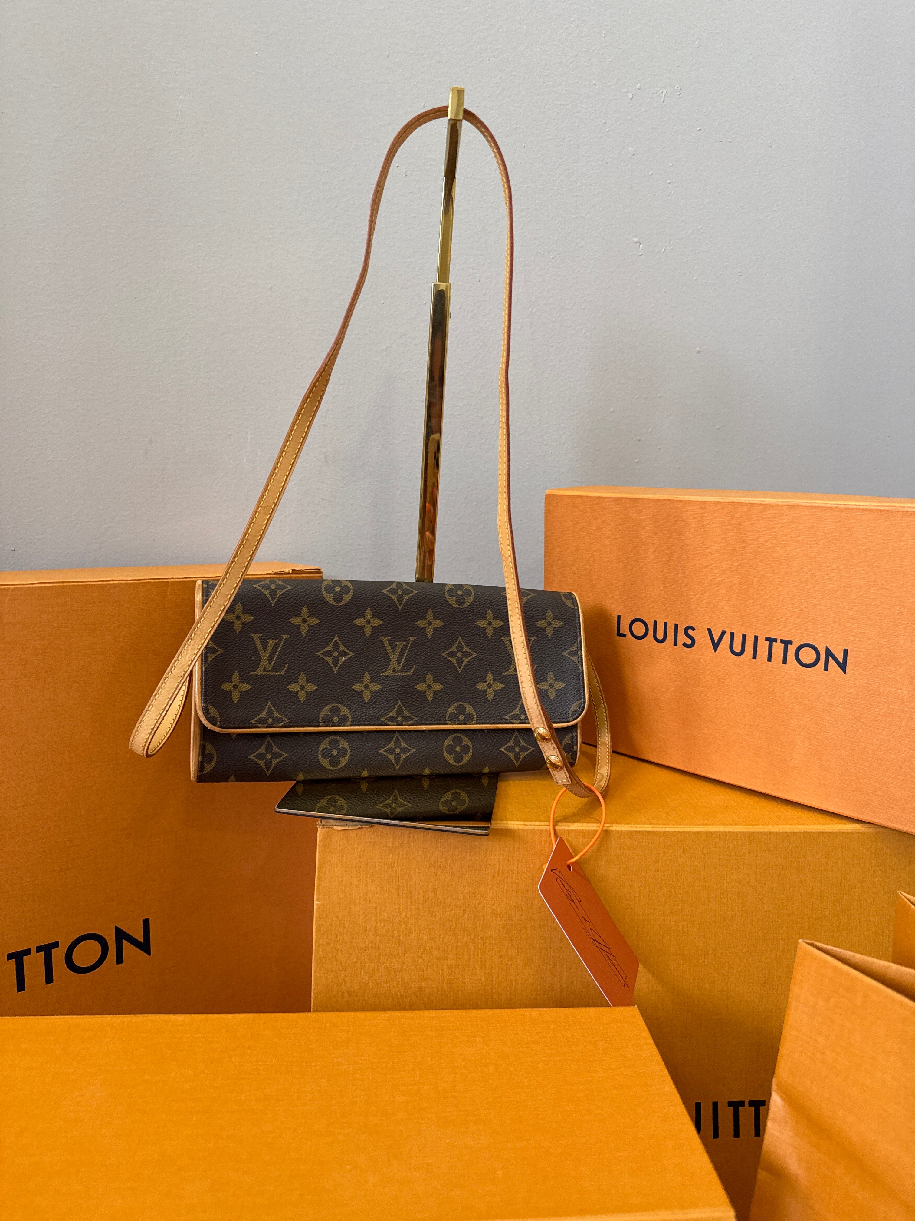 Louis Vuitton Pochette Twin GM