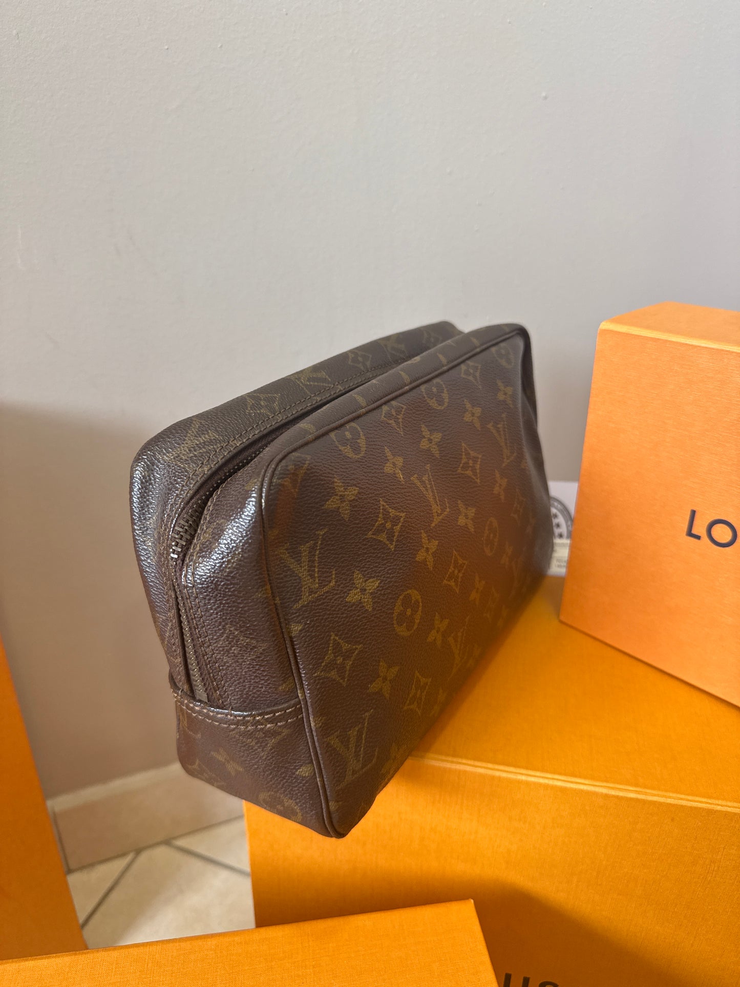 Louis Vuitton Trousse 28