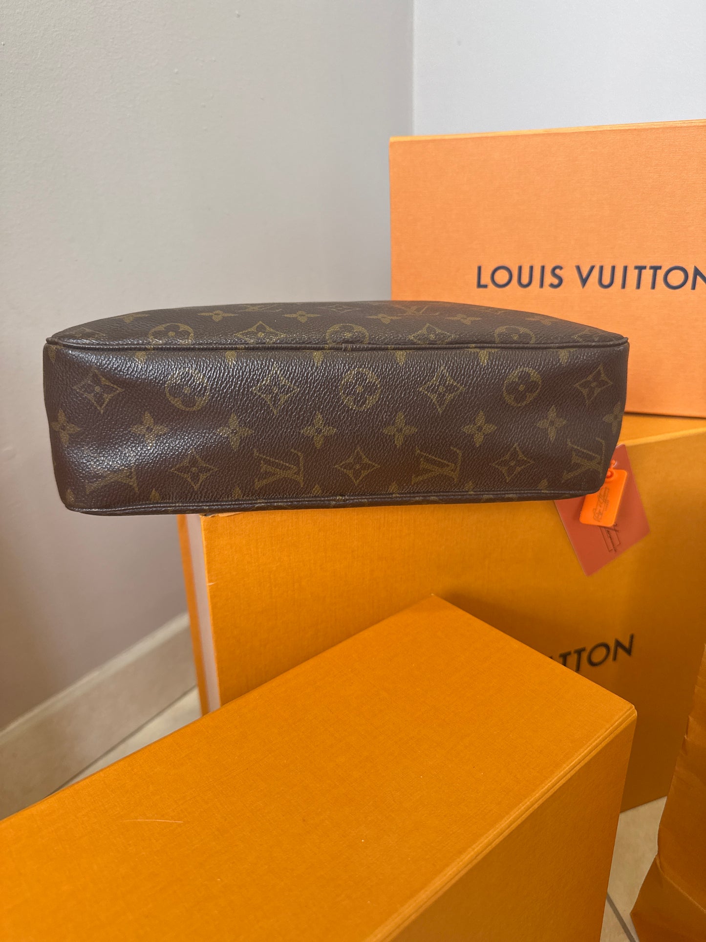 Louis Vuitton Trousse 28