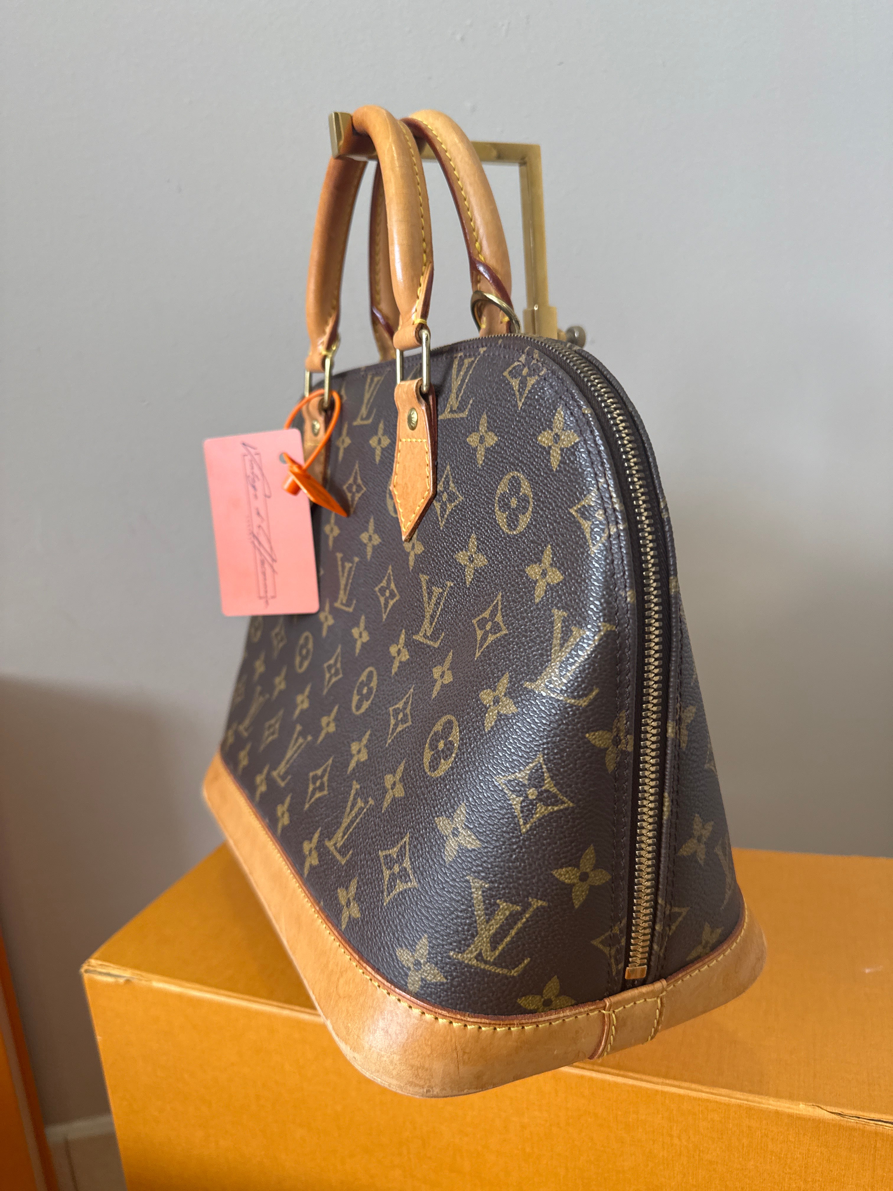 Louis Vuitton Alma