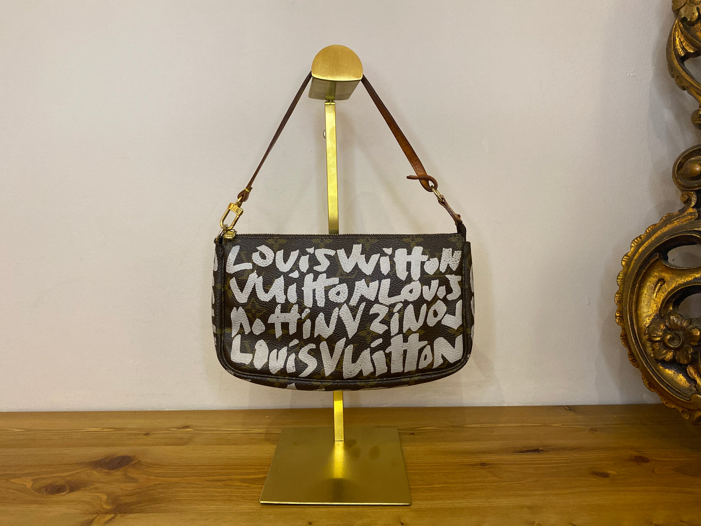 Pochette Louis Vuitton graffiti Stephen Sprouse