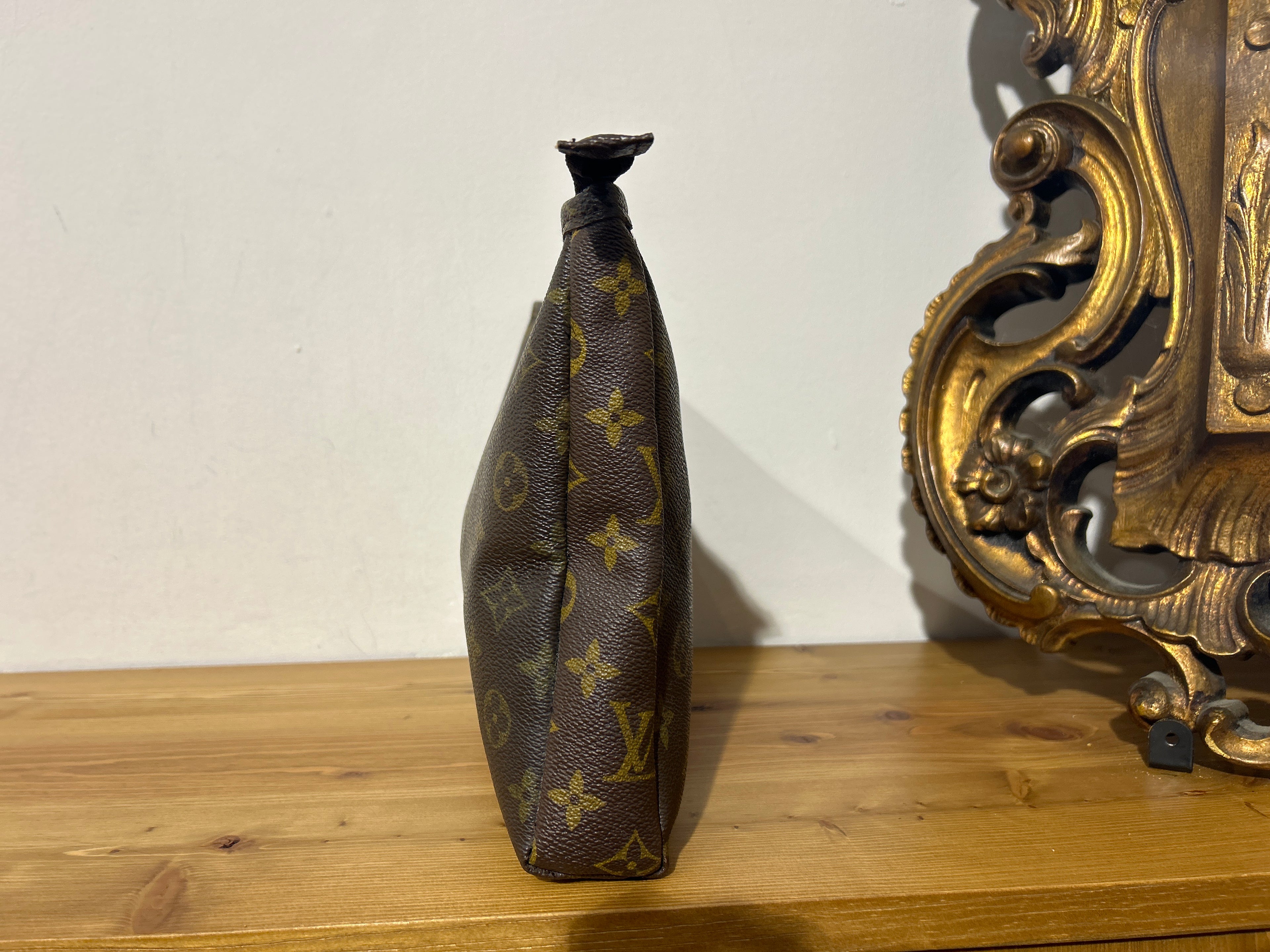 Louis Vuitton Pochette