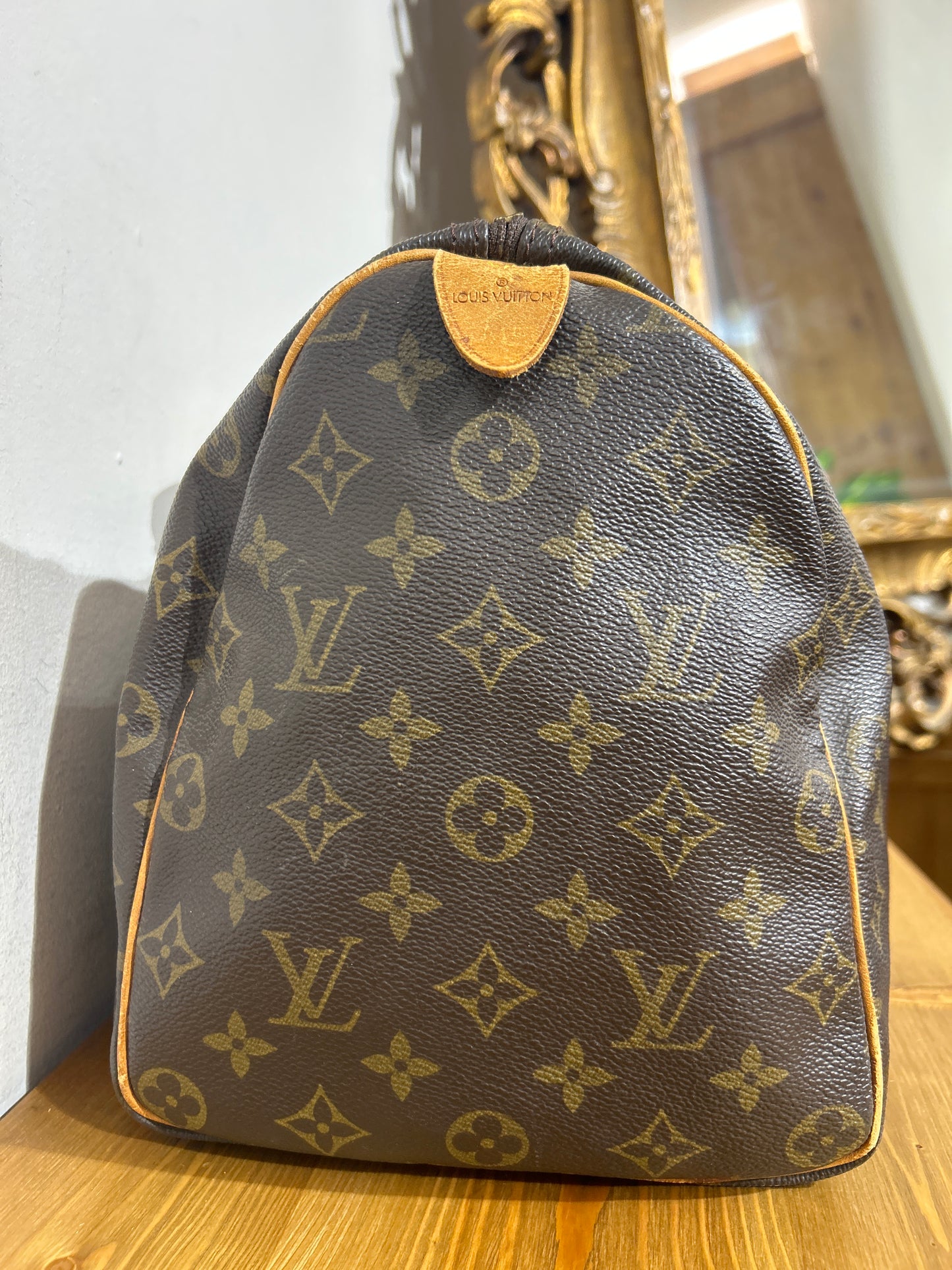 Louis Vuitton Speedy 35
