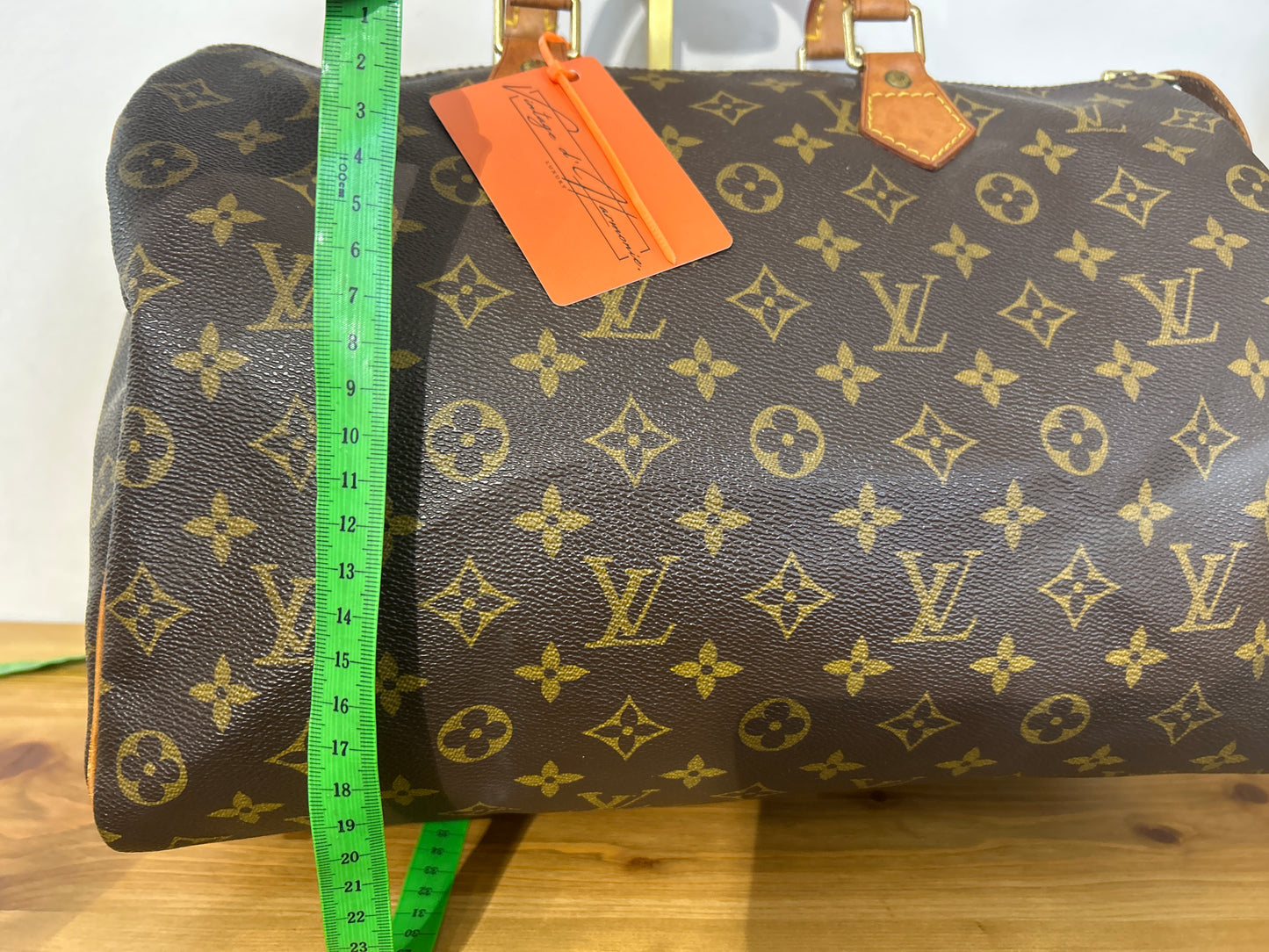 Louis Vuitton Speedy 35